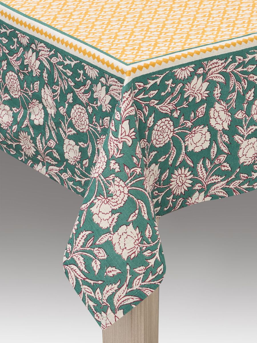 8-seater tablecloth in linen blend with print_0