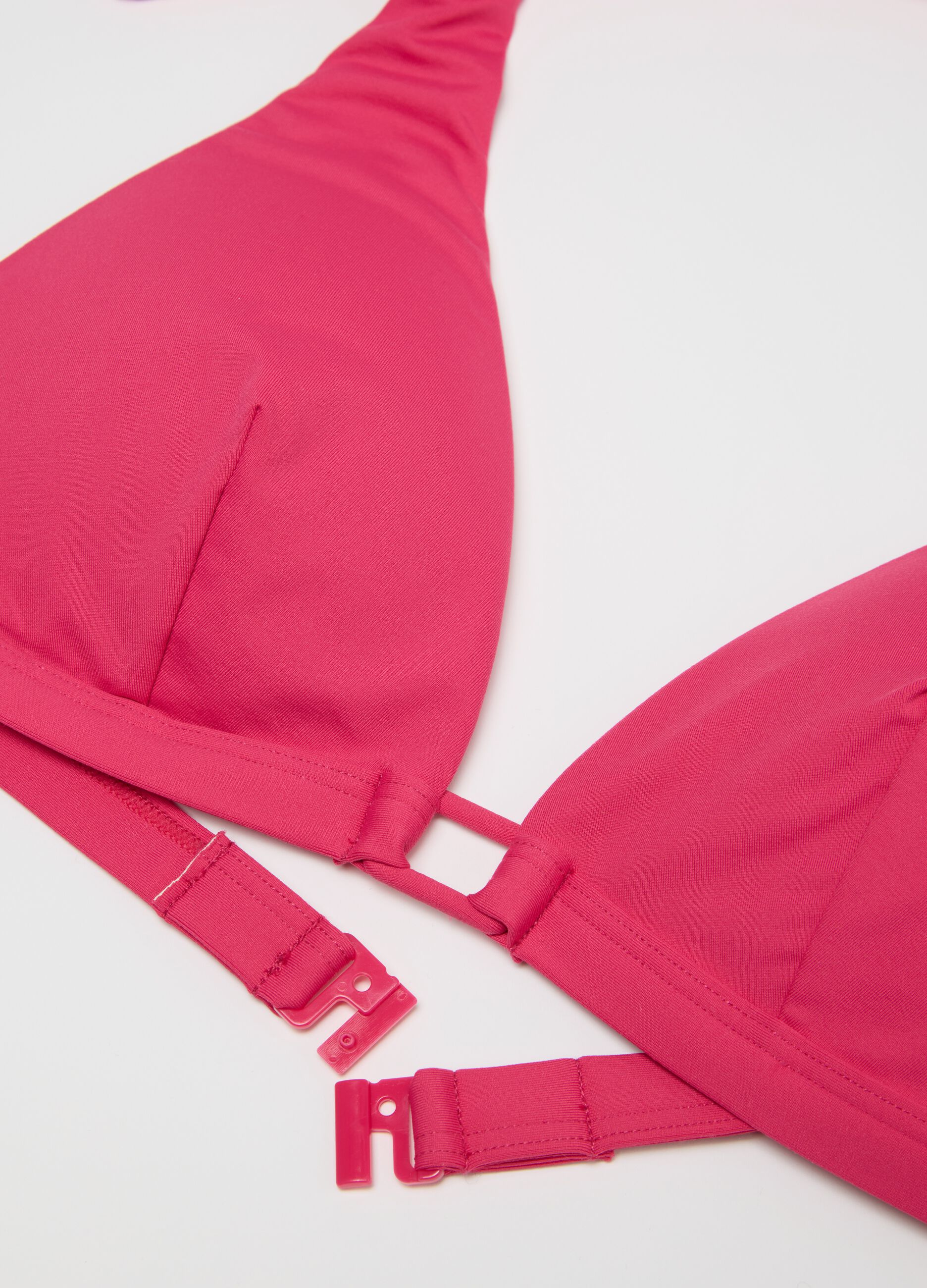 Women’s bikini top in pink stretch fabric