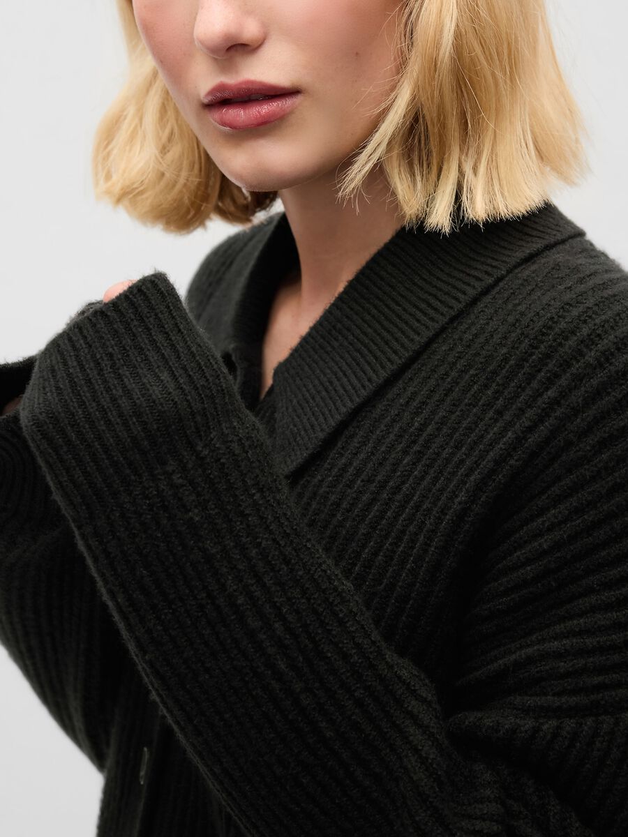 Oversized ribbed cardigan with collar_3