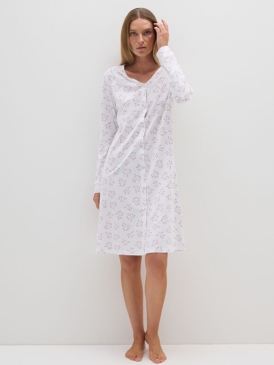 Camicia da notte bianca con stampa rosa_0