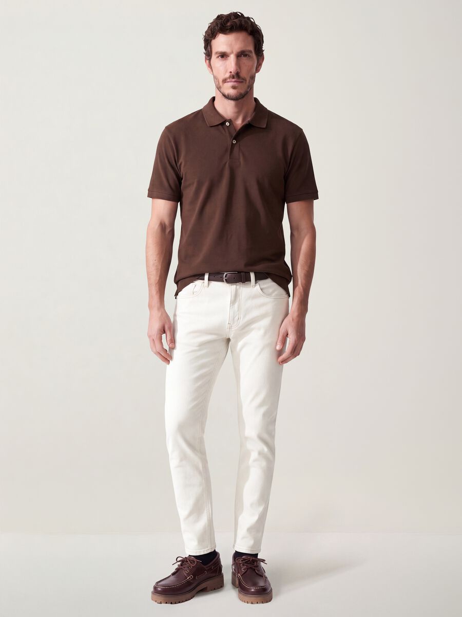 Polo marrone in puro cotone piquet con colletto classico regular fit_2