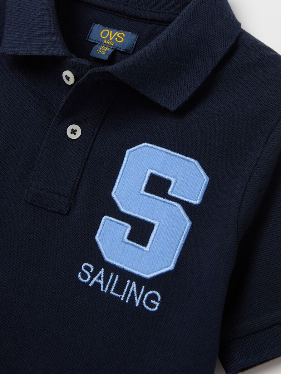Cotton polo shirt with patch and "Yacht Club" embroidery_2