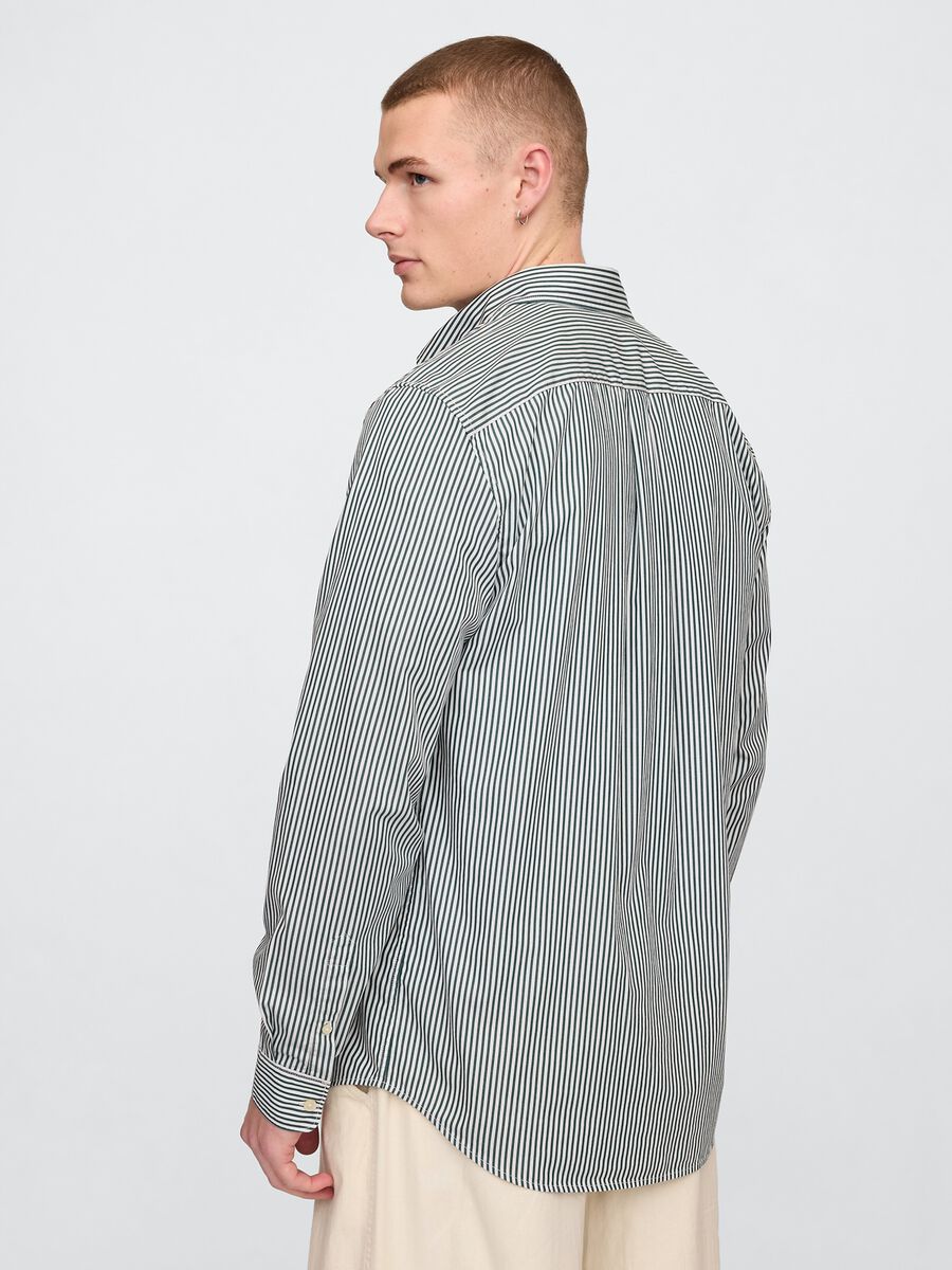Green and white striped GAP shirt_2