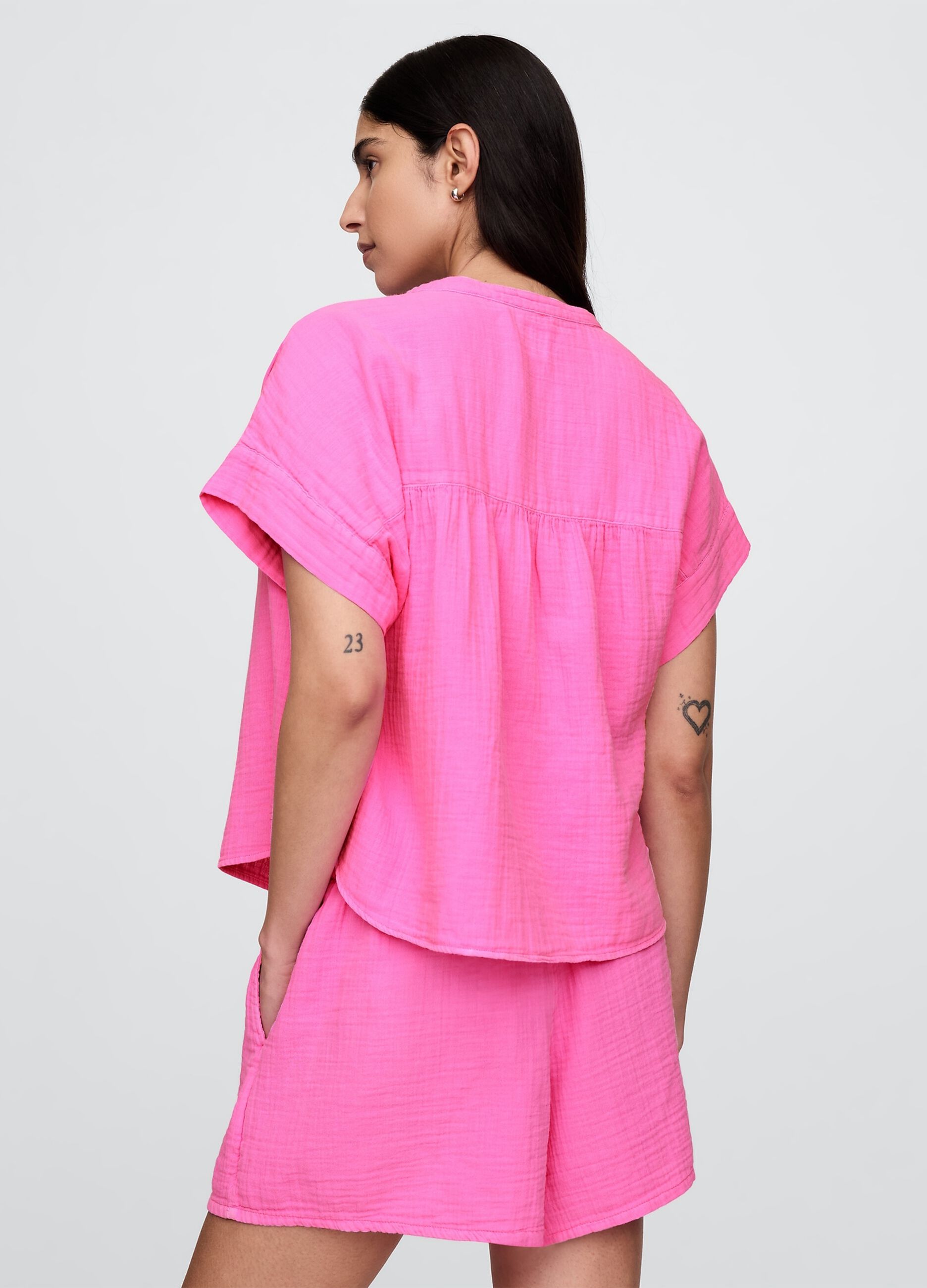 Camicia estiva rosa in cotone leggero
