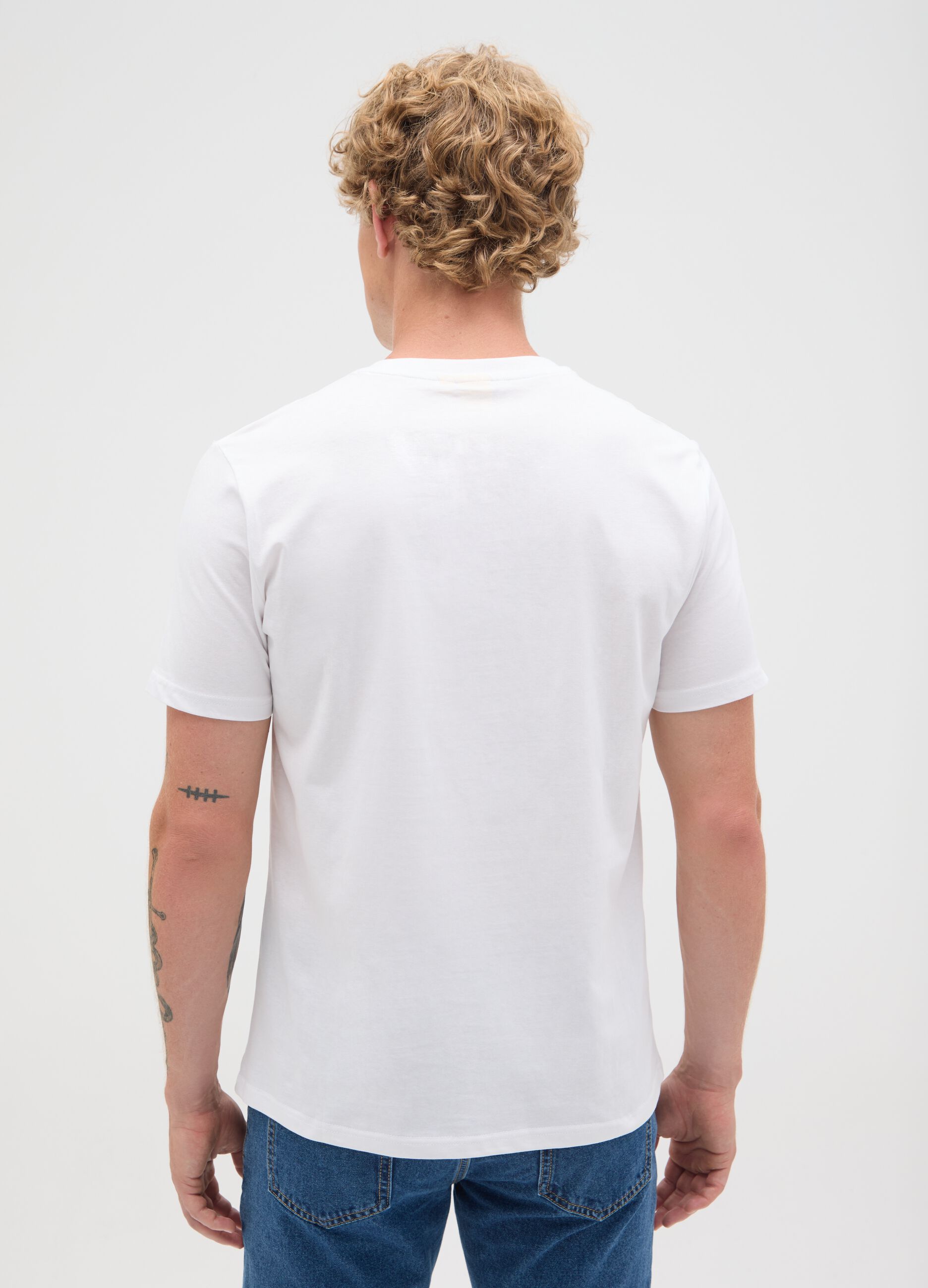 T-shirt da uomo in puro cotone bianca regular fit con stampa Peanuts