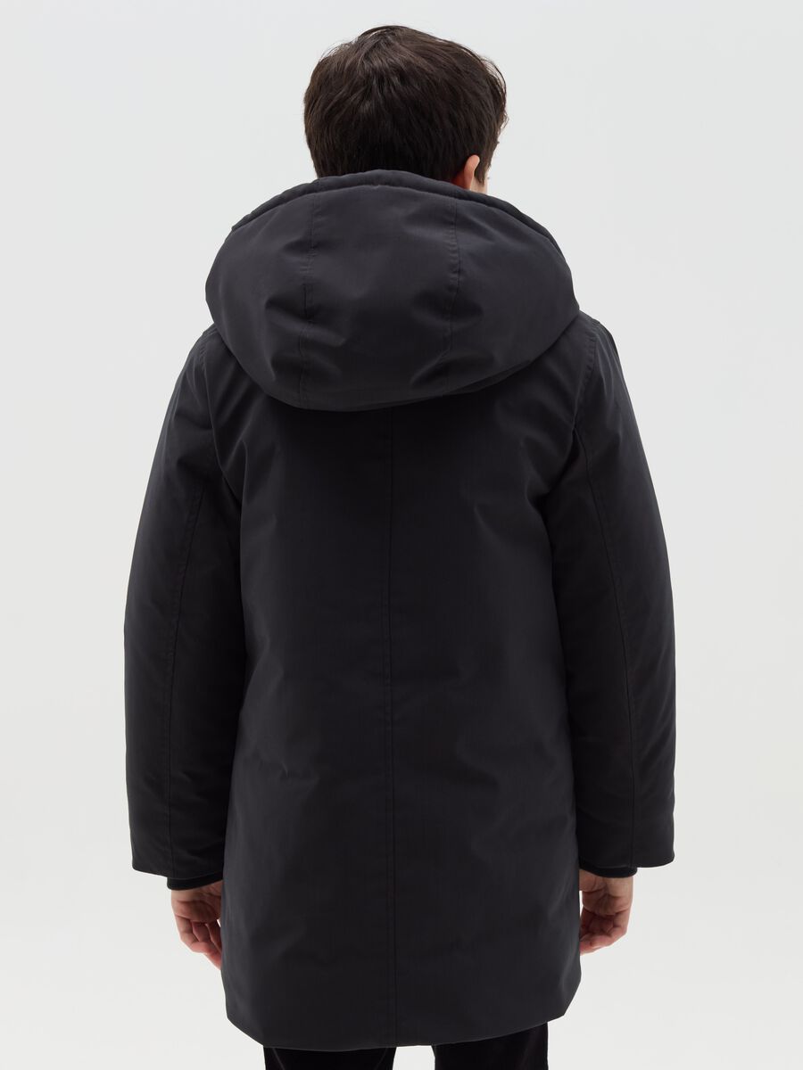 Parka lungo con cappuccio_2