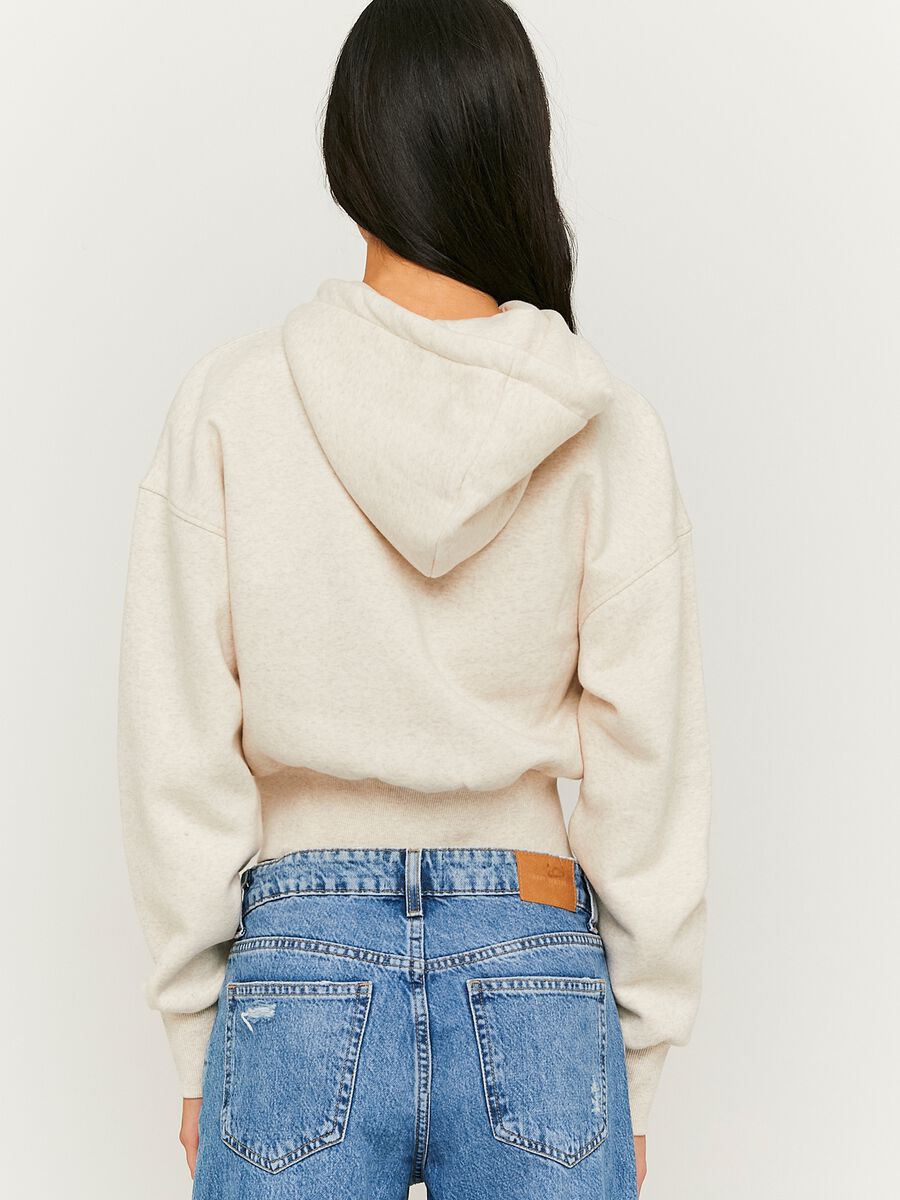 Crop sweatshirt with hood and zip_2