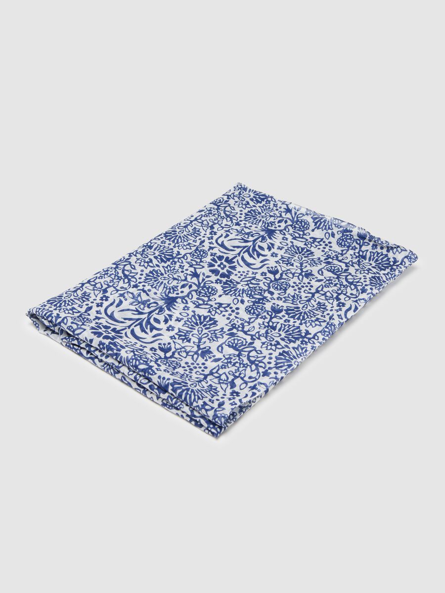 Blue cotton sarong with floral print_4