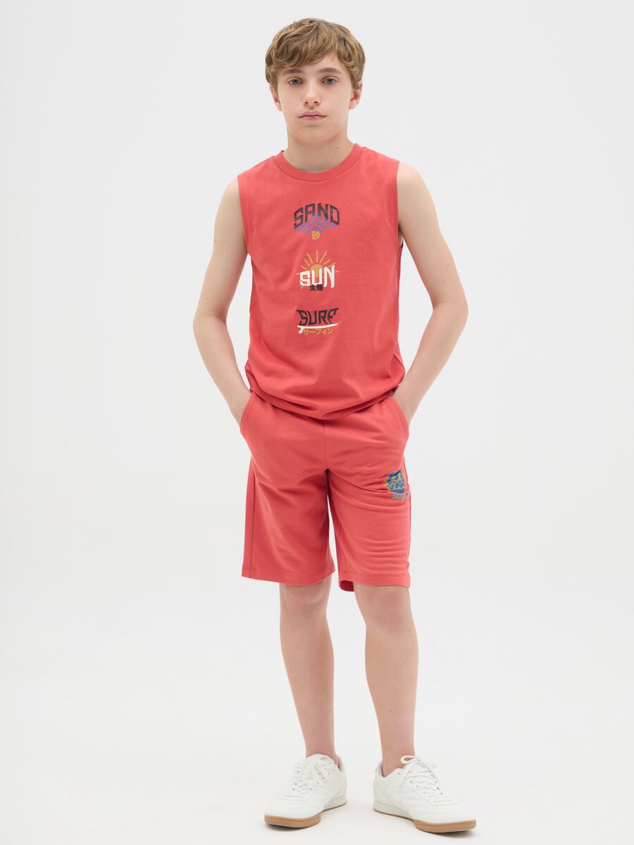 Pantaloni corti da ragazzo in puro cotone rosso regular fit_0