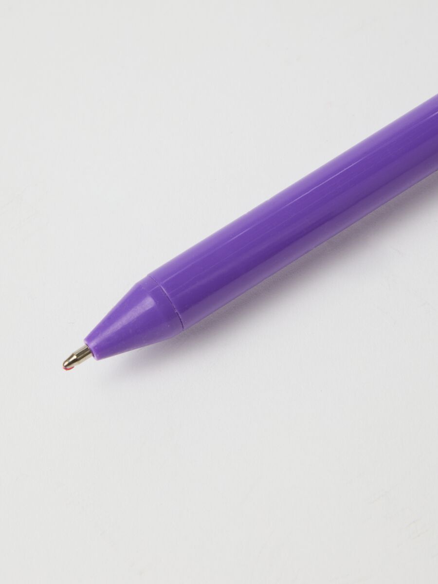 Set of coloured pens_2