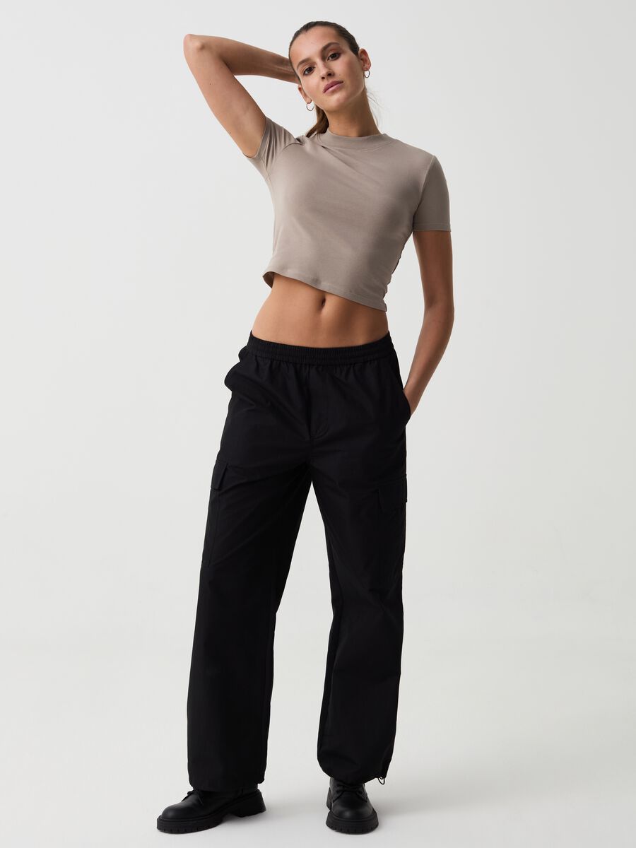 Cropped T-shirt with mock neck_0