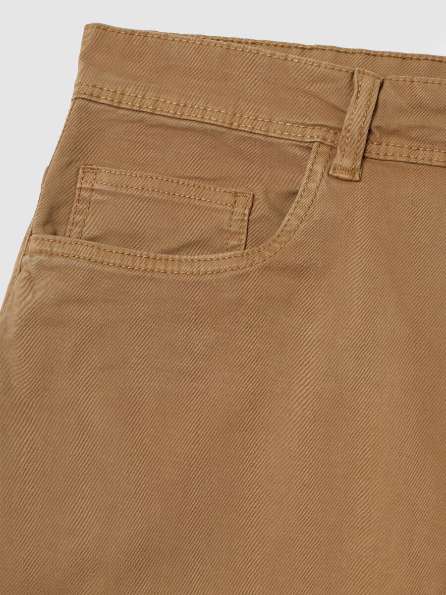 Brown stretch cotton trousers with regular fit_5
