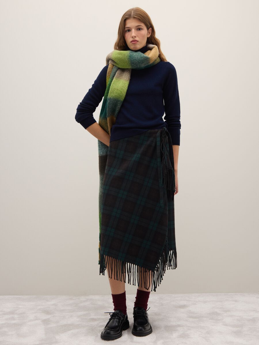 Maglione in pura lana blu regular fit a collo alto_2
