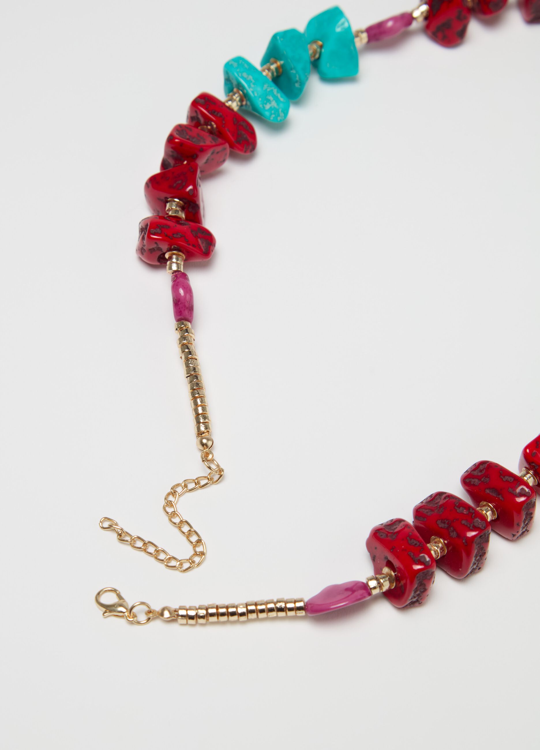 Collana con pietre multicolore