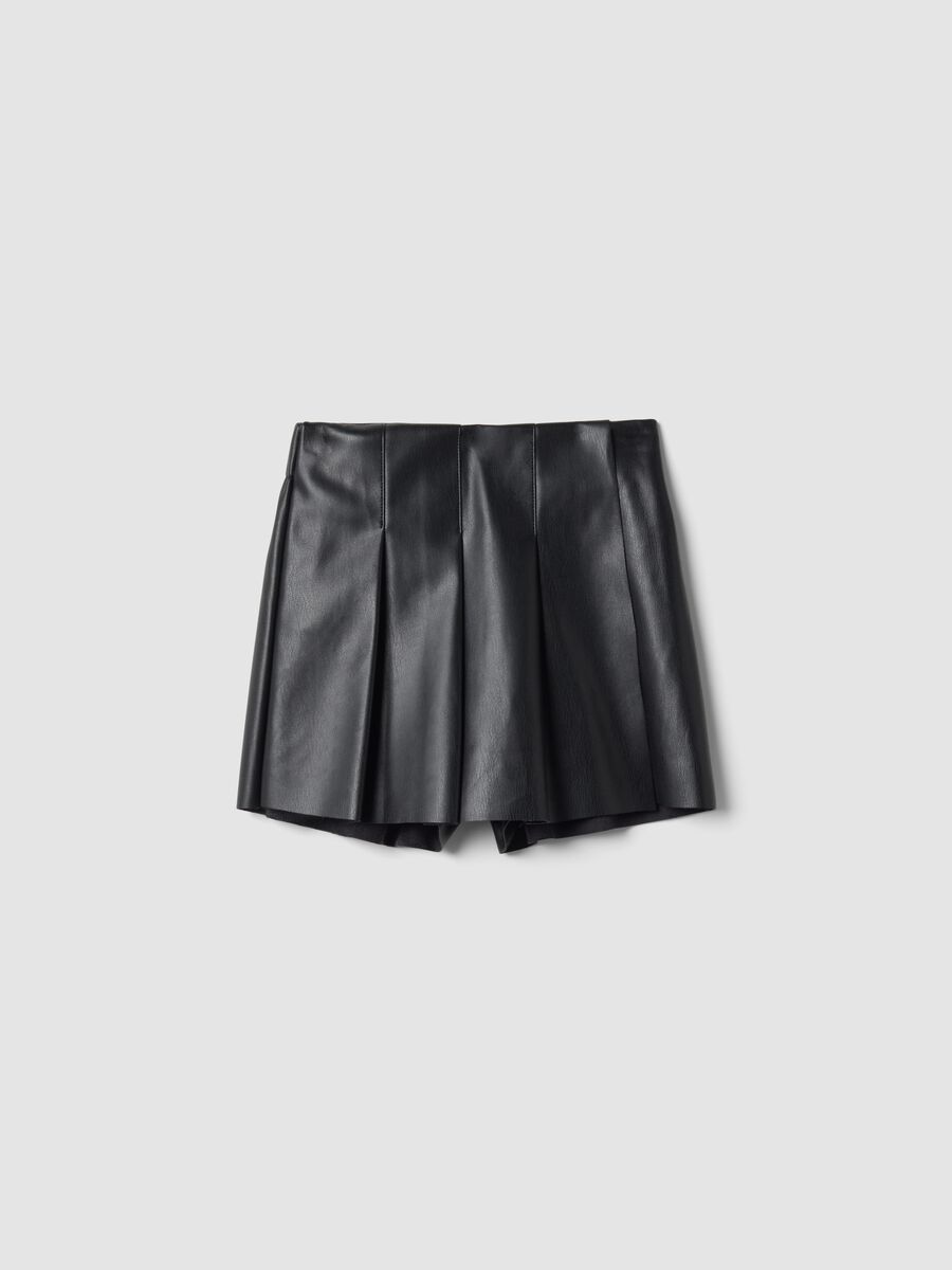 Shorts neri con pieghe_4