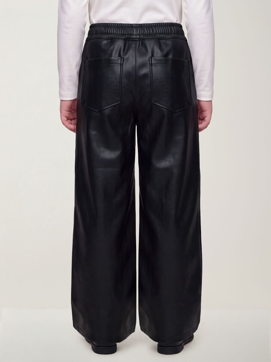 Pantaloni neri wide leg con vita elasticizzata per bambina_3