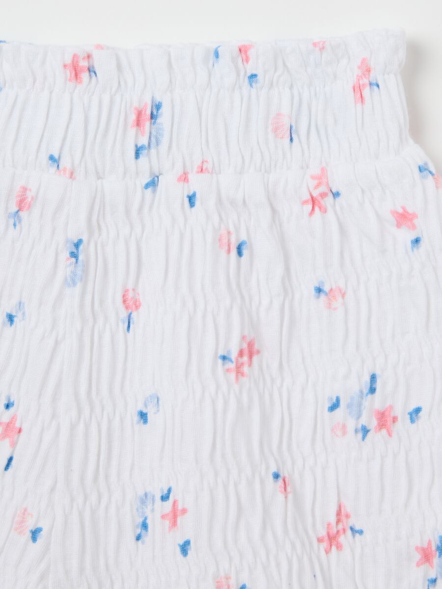Girls’ shorts in white cotton blend with regular fit_3