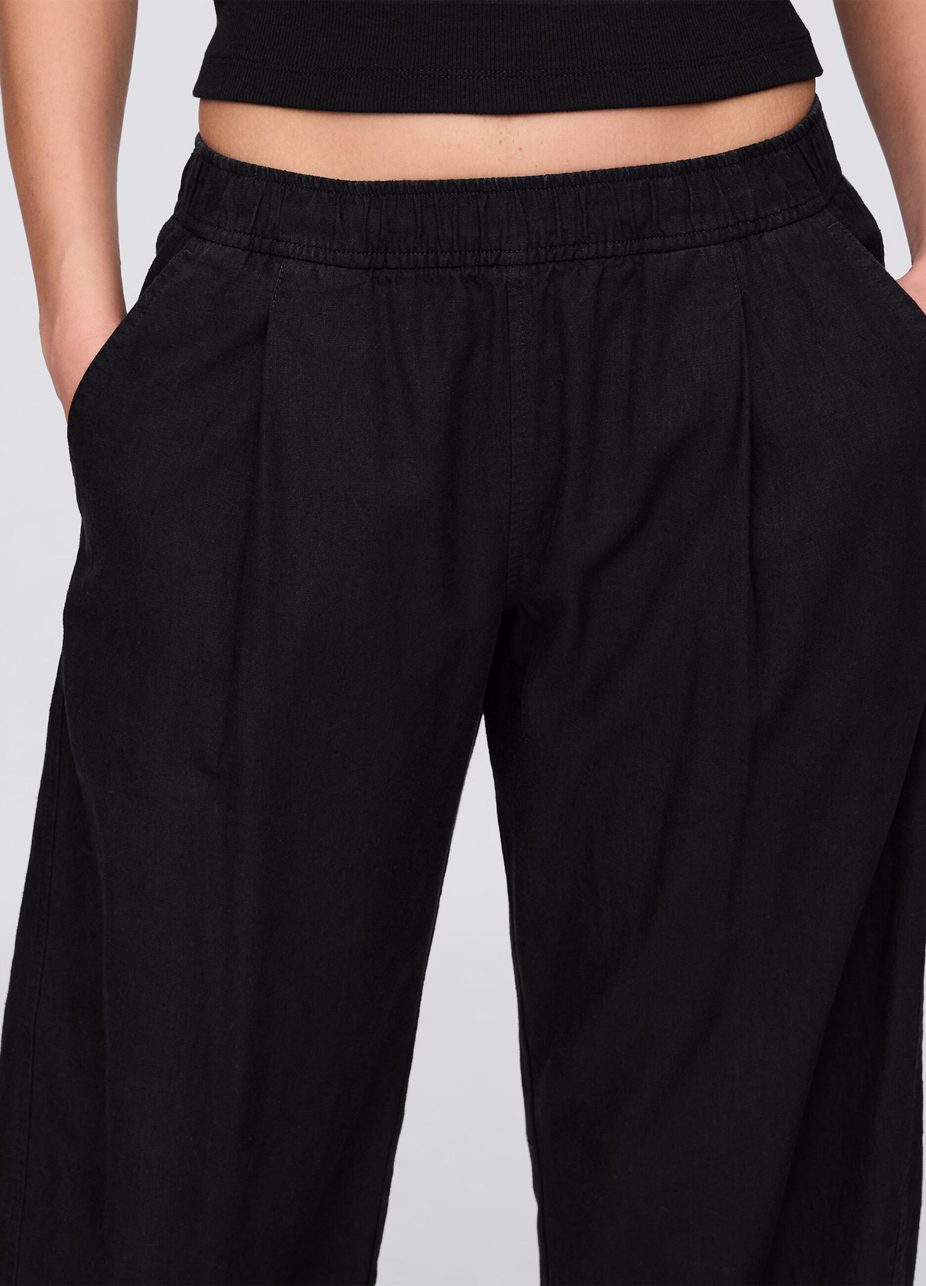 Black wide trousers in linen and viscose