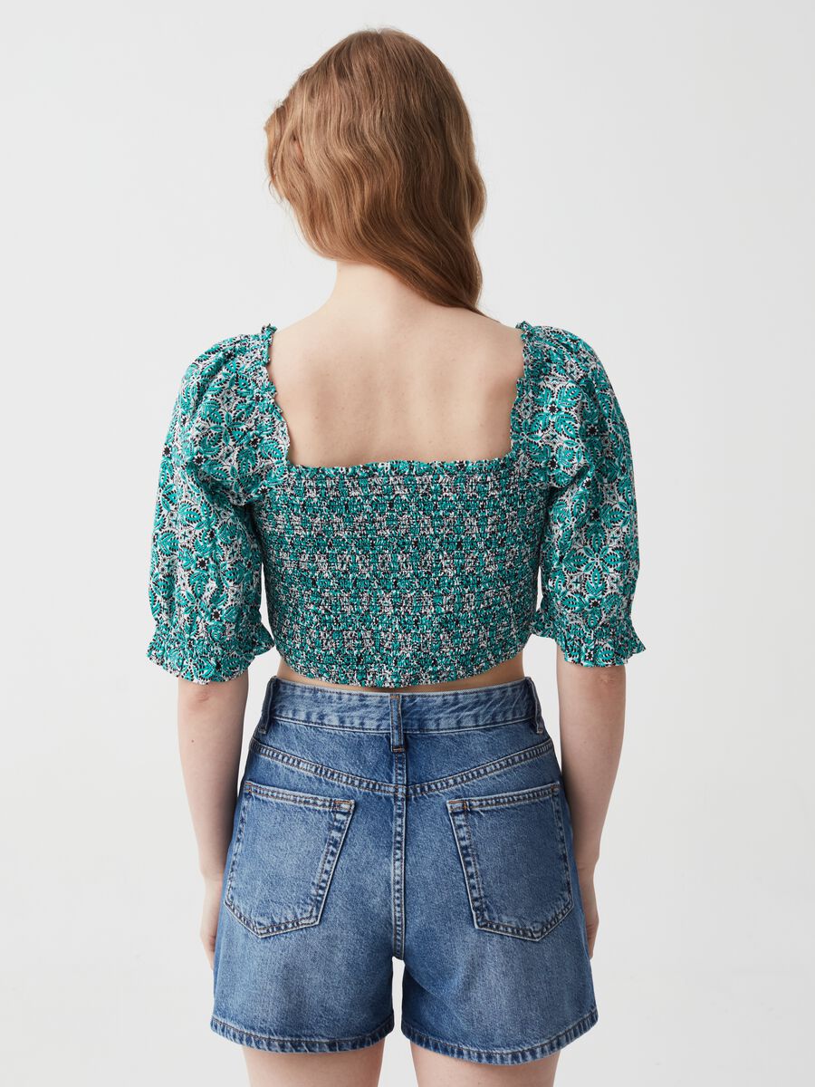 Crop top with smock stitch and paisley print_2