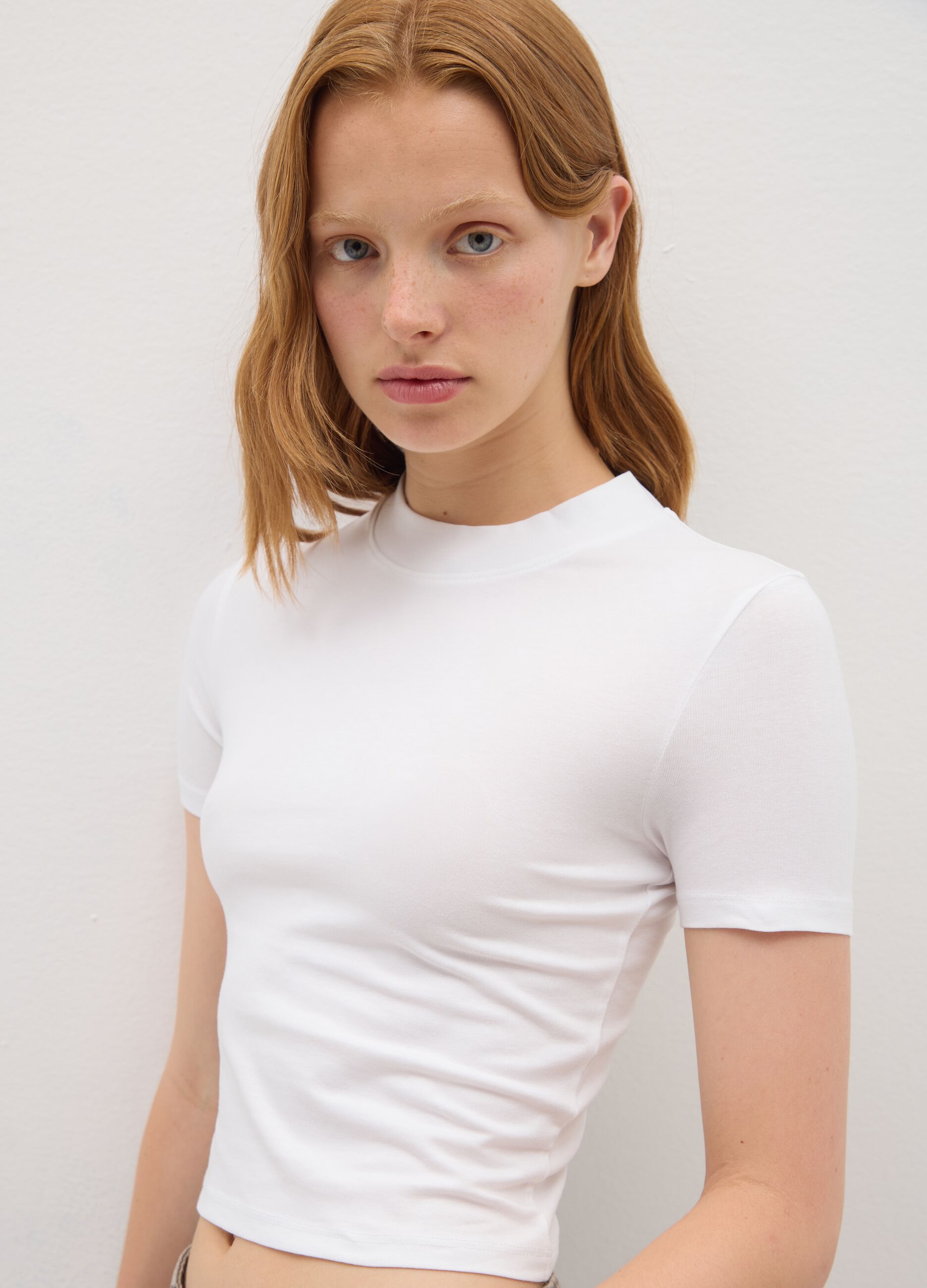 T-shirt da donna in cotone elasticizzato bianca