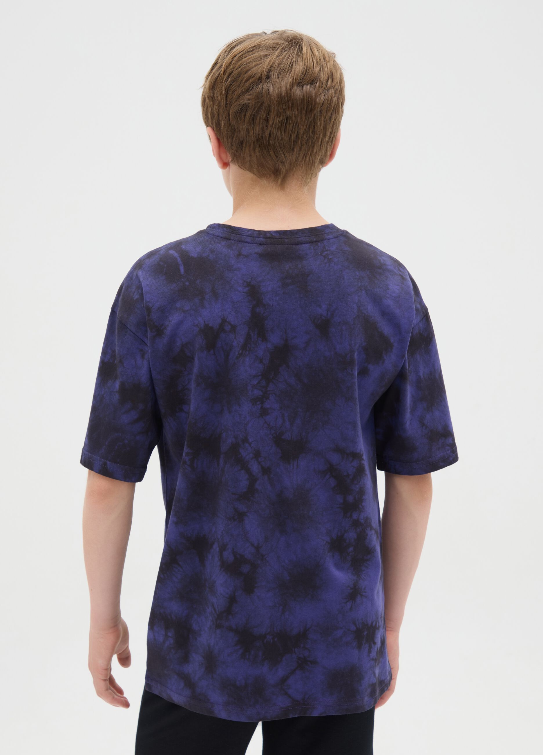 Black and purple T-shirt with Pokémon print