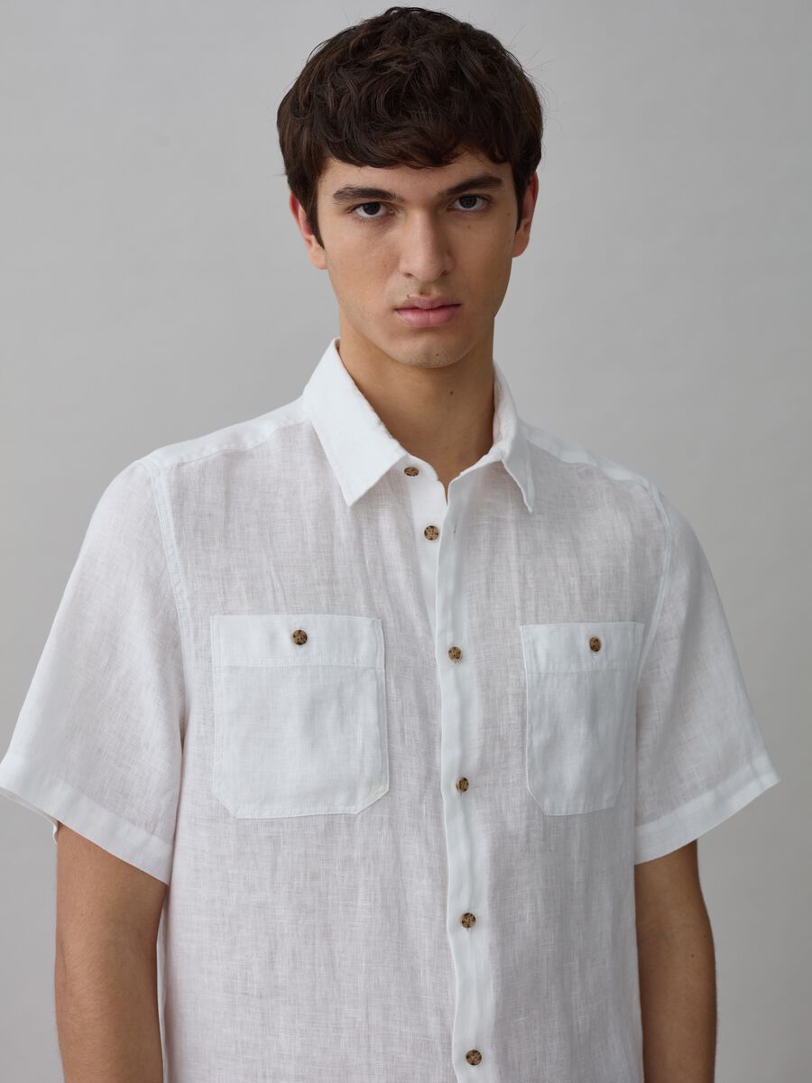 Linen shirt with short sleeves_1