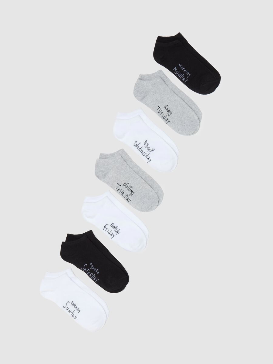Multi-pack shoe liners with days of the week_0