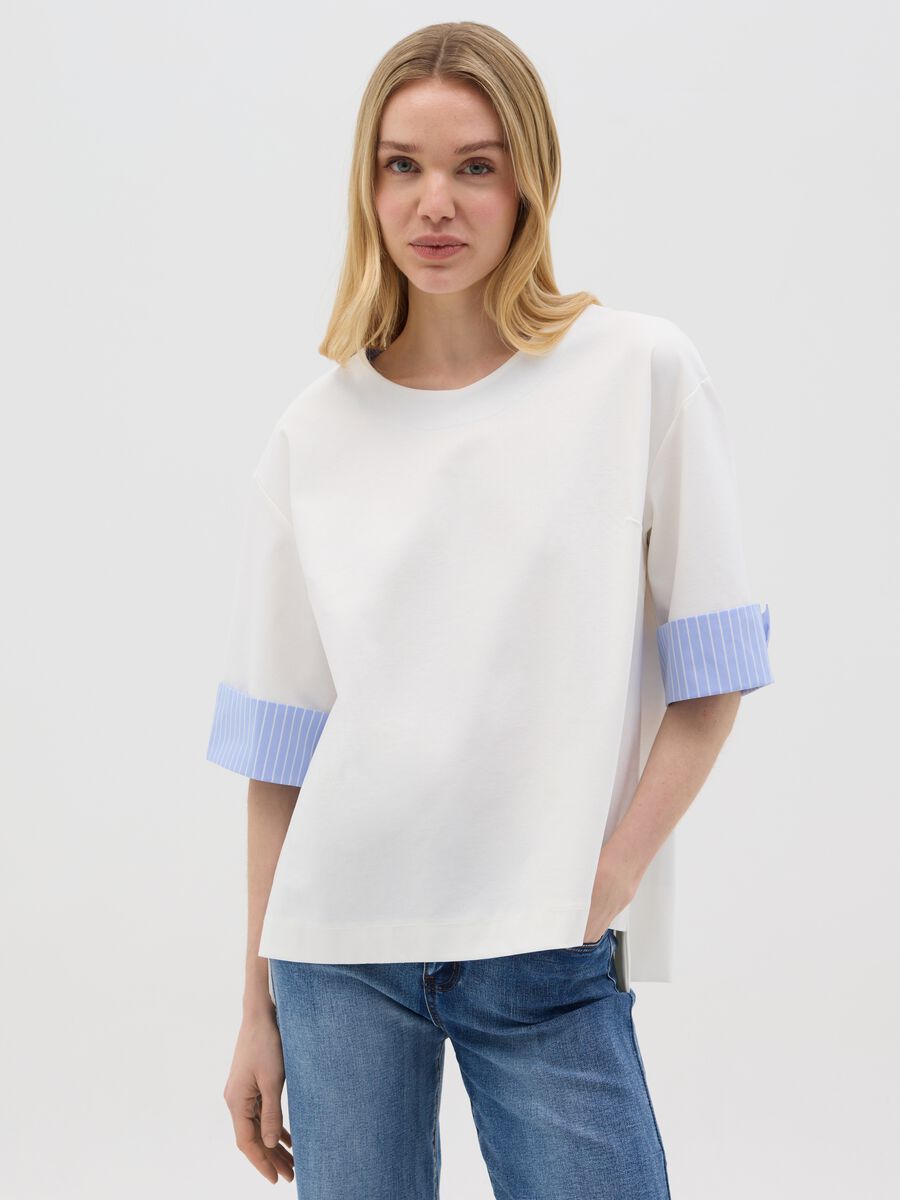 White layered blouse with blue details Hybrid_0