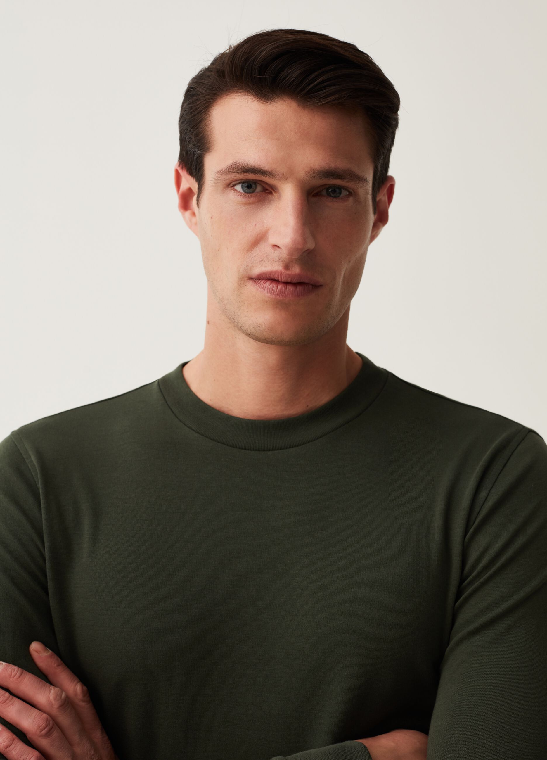 T-shirt a maniche lunghe scollo rotondo_1