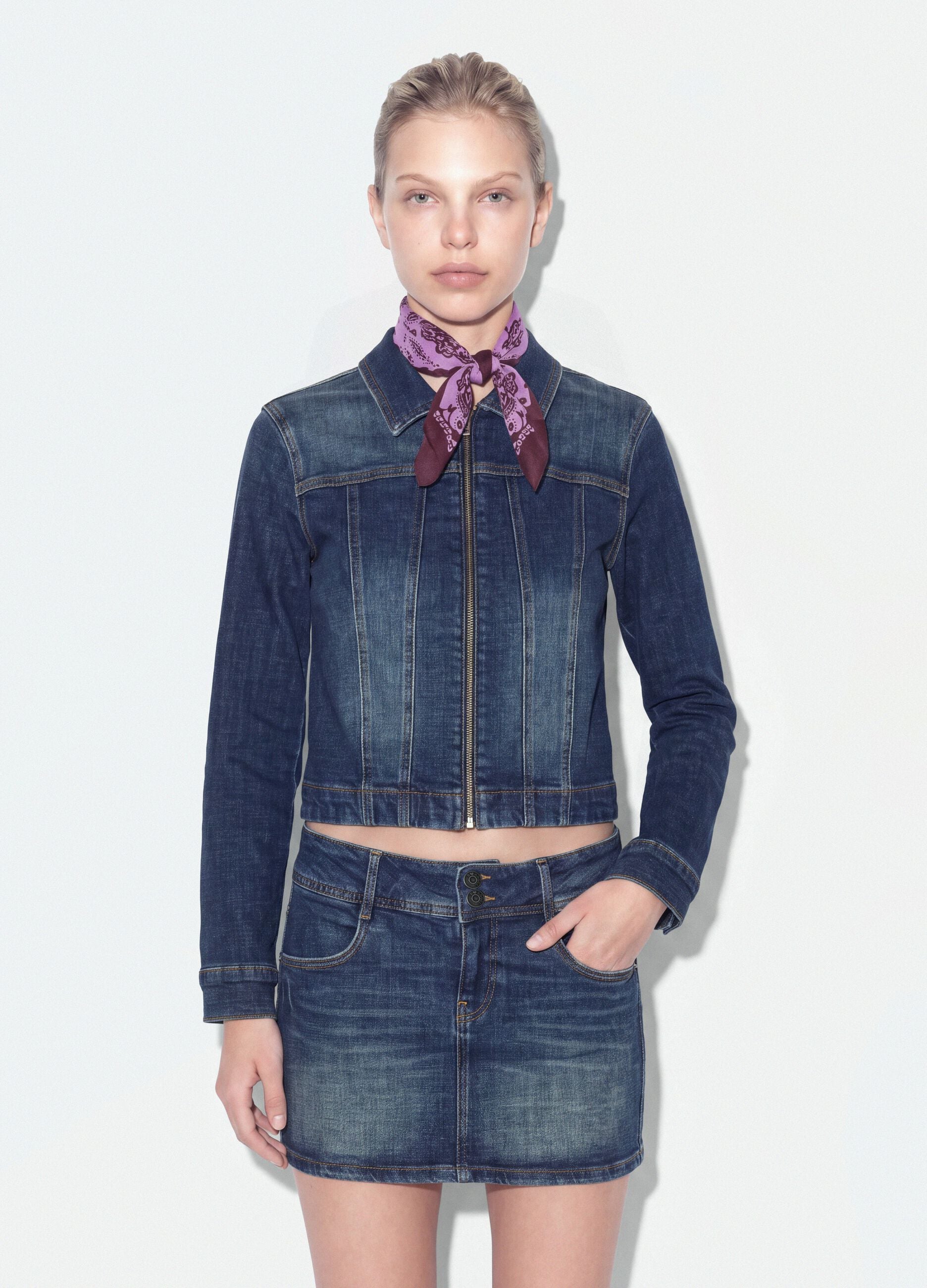 Blue slim-fit jacket in stretch cotton denim with zip