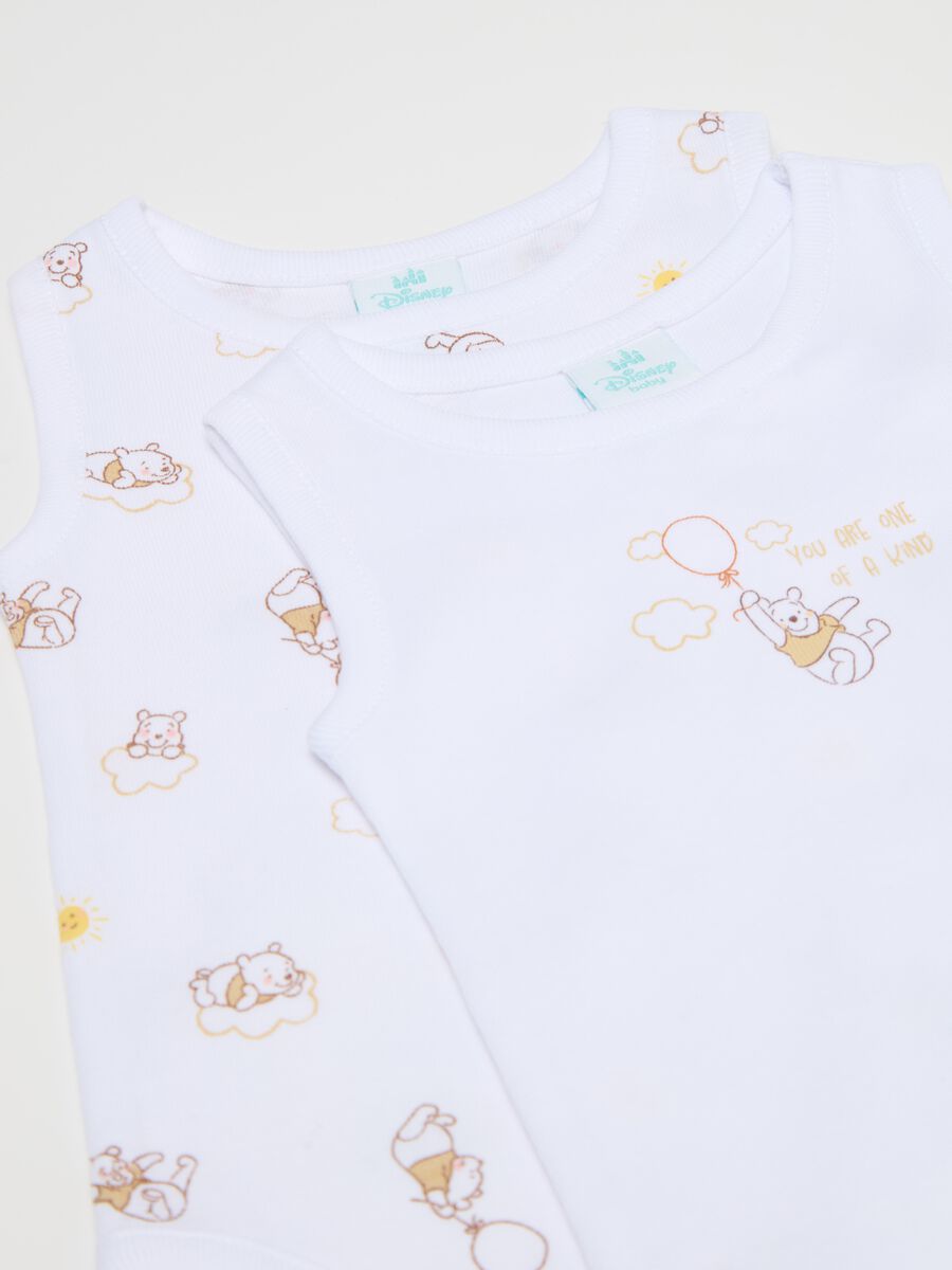 Two-pack sleeveless bodysuits in cotton with Winnie the Pooh print_2