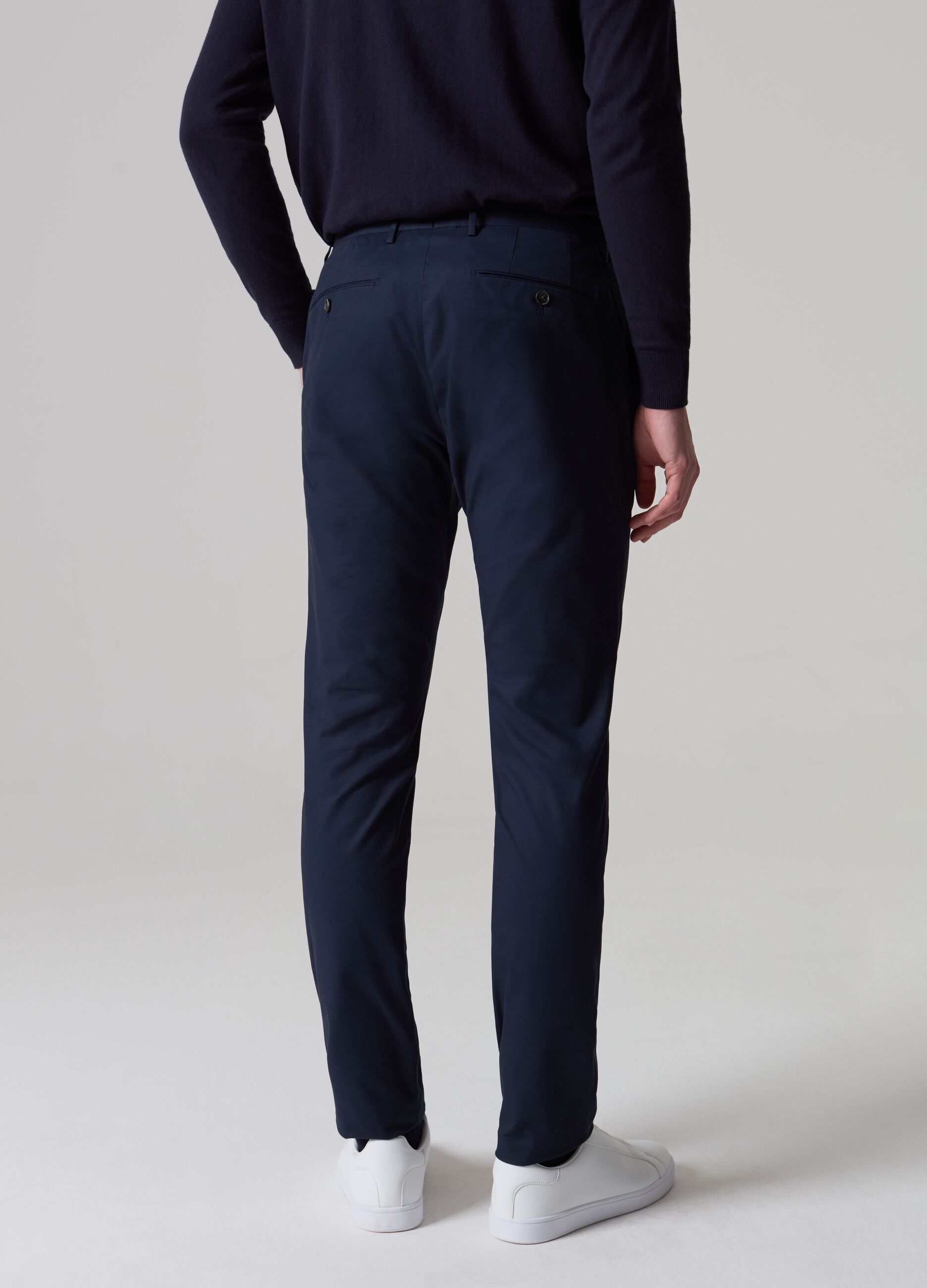 Pantaloni chino in cotone stretch PIOMBO