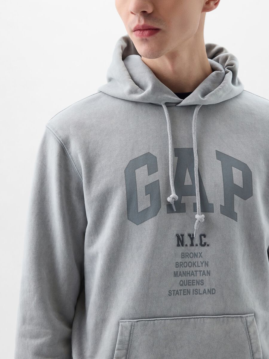 Hoodie with printed logo_1