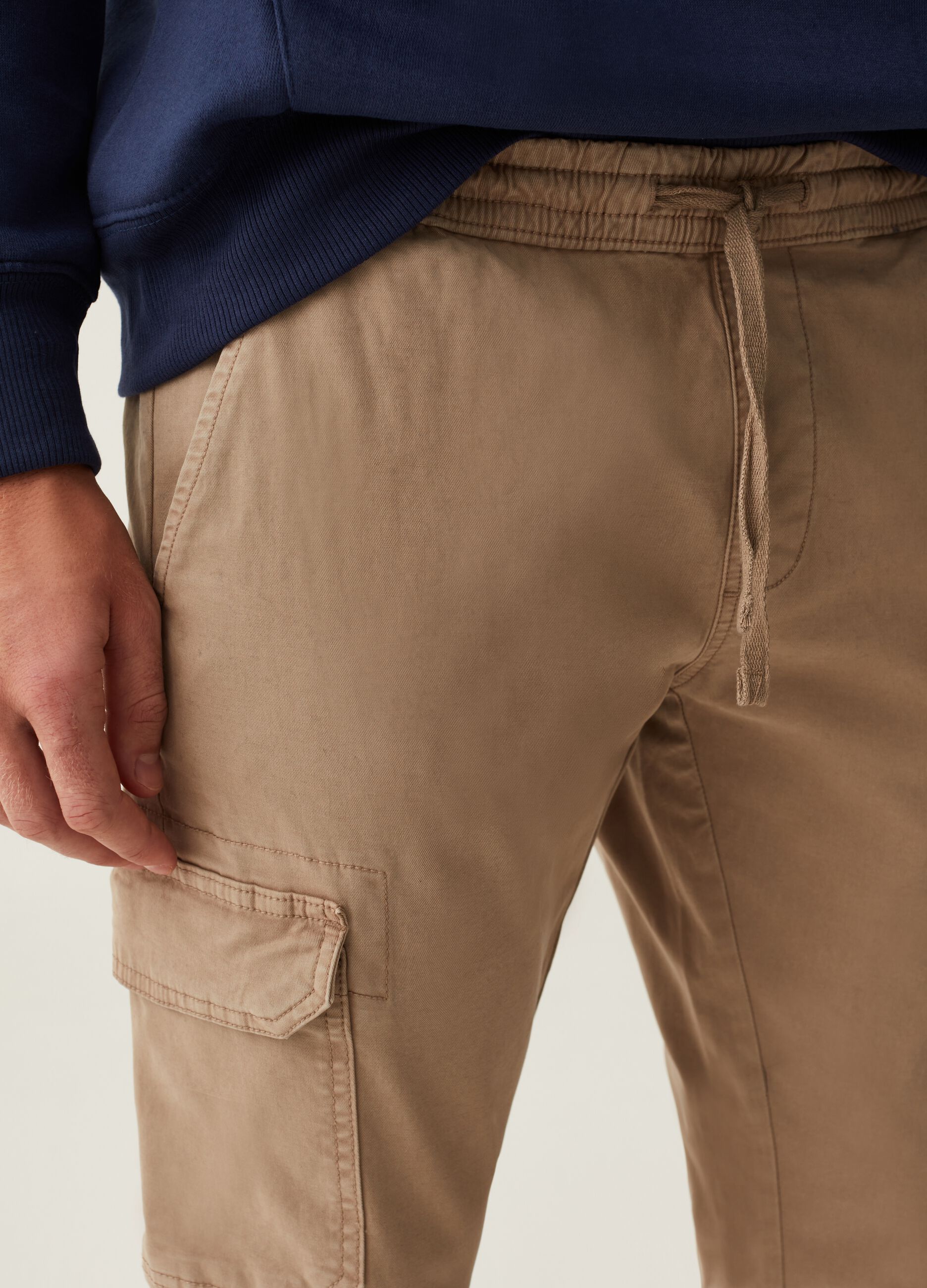 Joggers cargo in cotone stretch_3