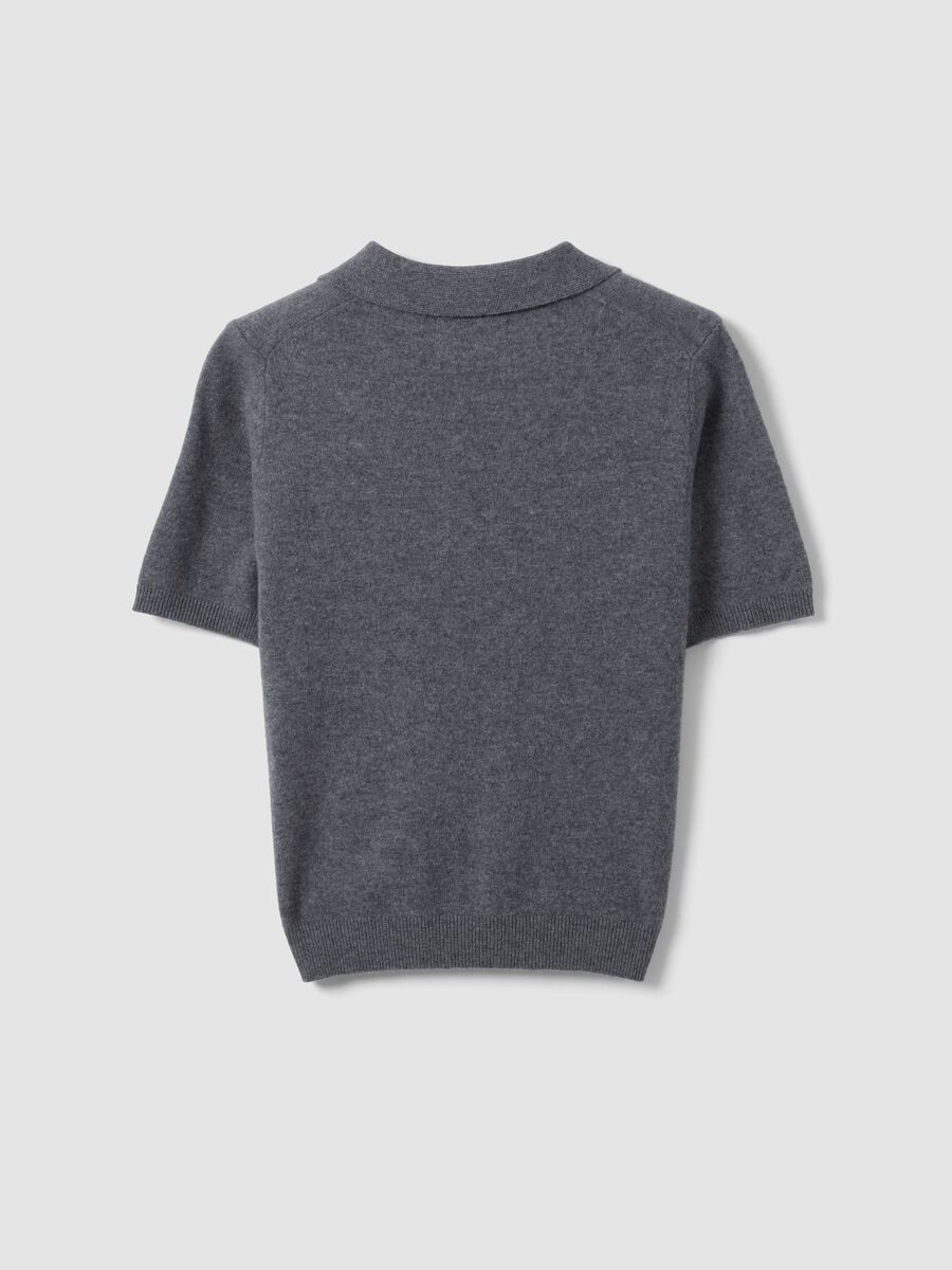 Maglia grigia in pura lana con colletto polo over fit_6