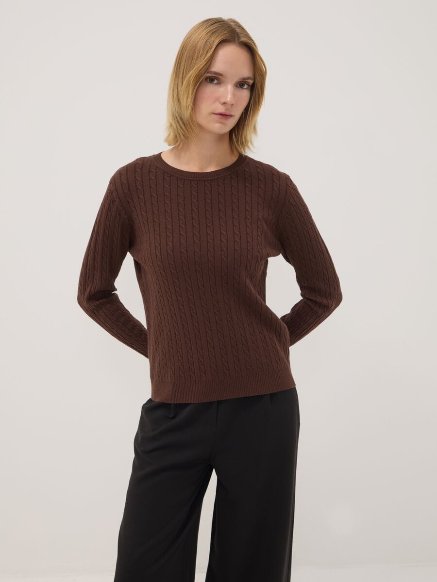 Brown regular-fit cable-knit jumper in viscose blend_1