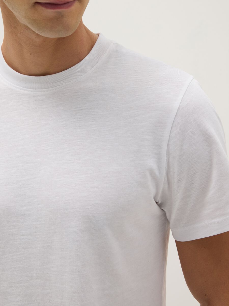 White regular fit pure cotton T-shirt_3
