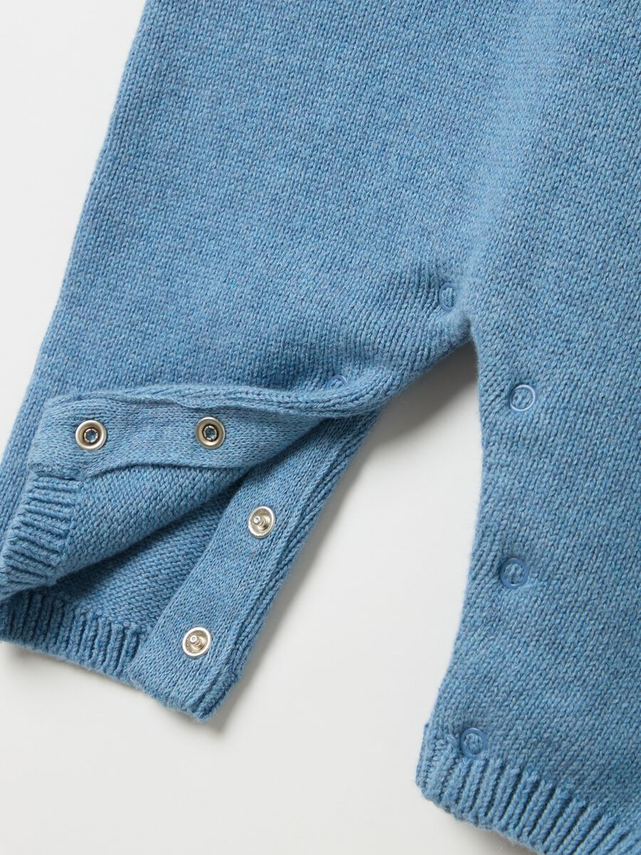 Knit onesie with jacquard design and embroidery_2