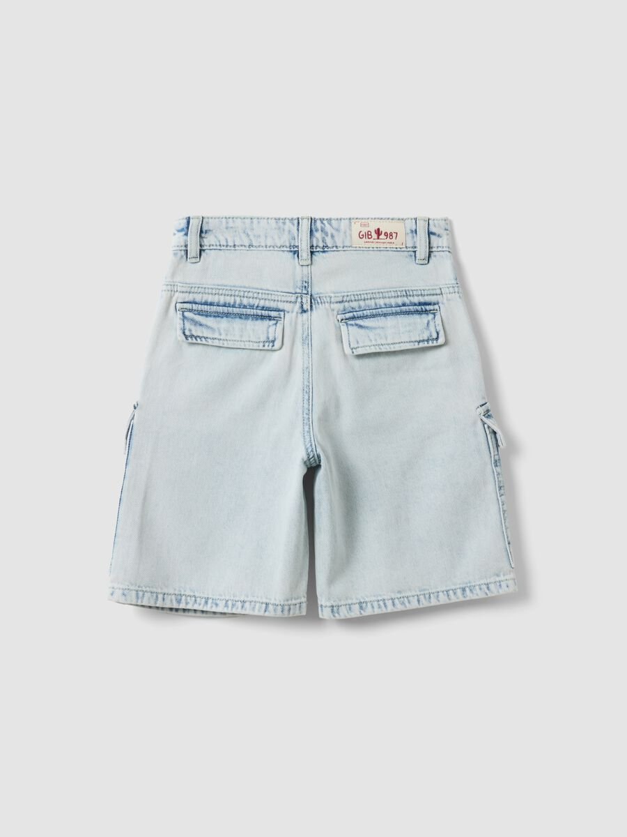 Light blue denim cargo shorts in a cotton-viscose blend_1