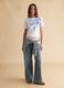 T-shirt in puro cotone bianco regular fit con stampa floreale_1