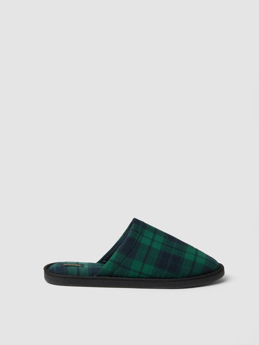 Green and blue checked slippers_0