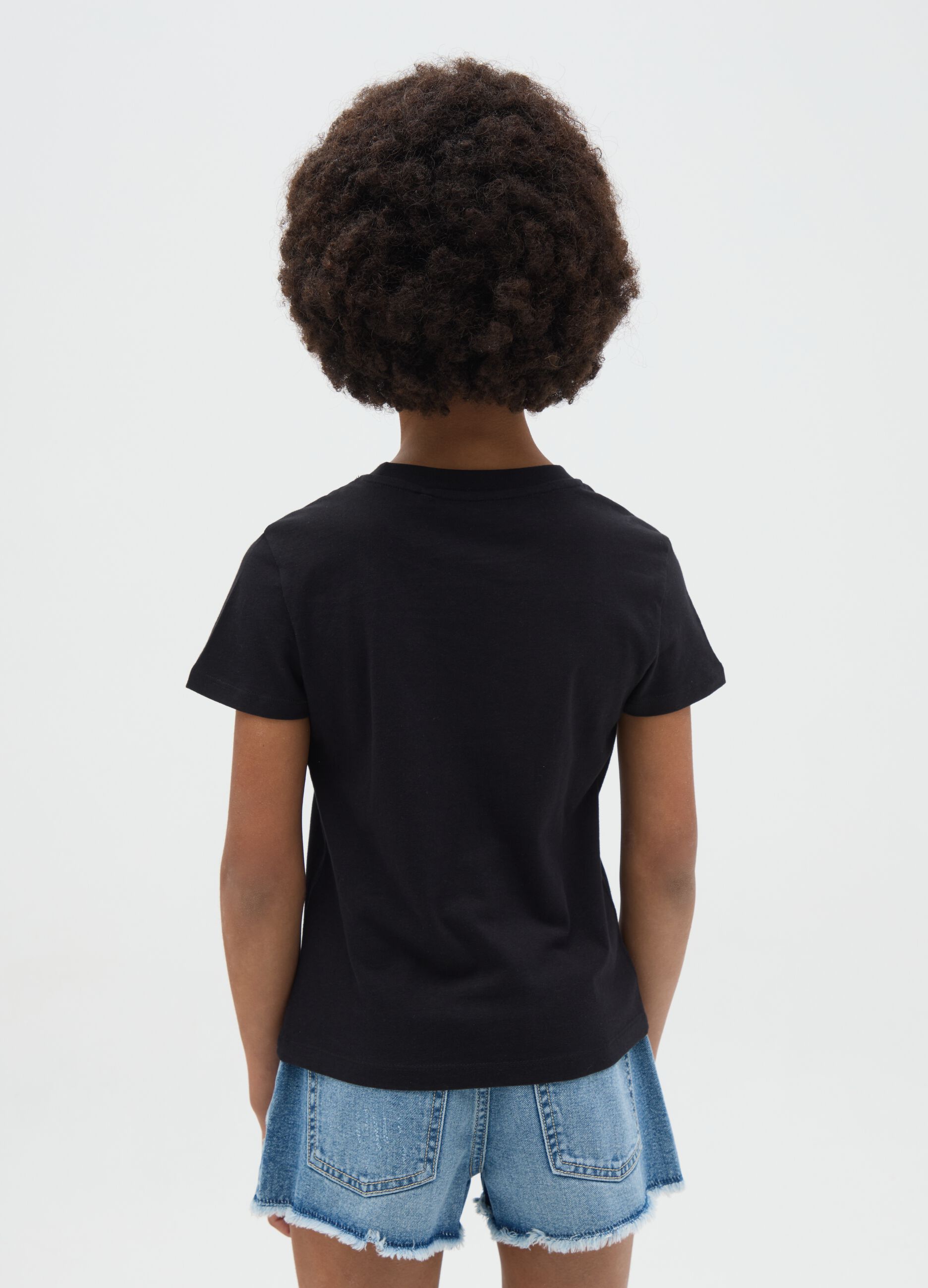 Essential black T-shirt in organic cotton