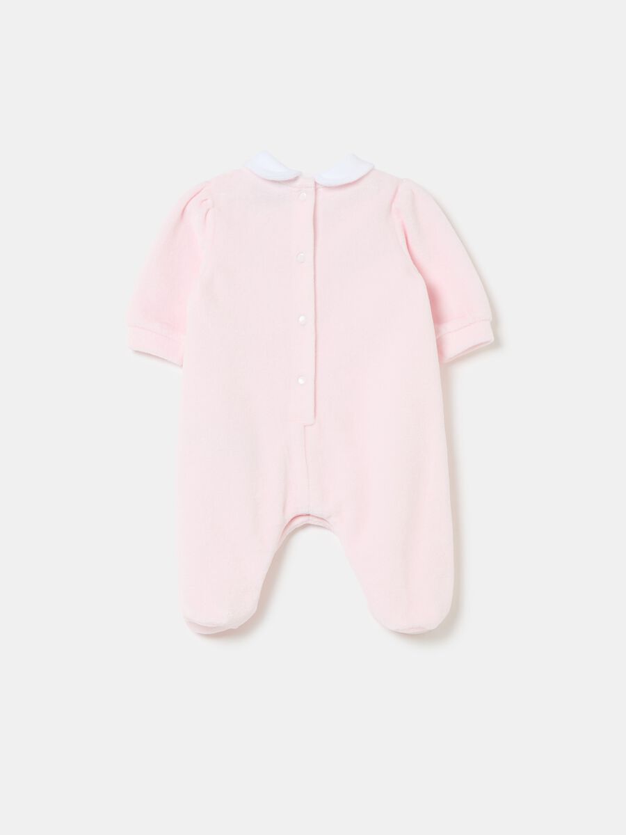 Tutina in velour con piedini ricamo cuoricini_1