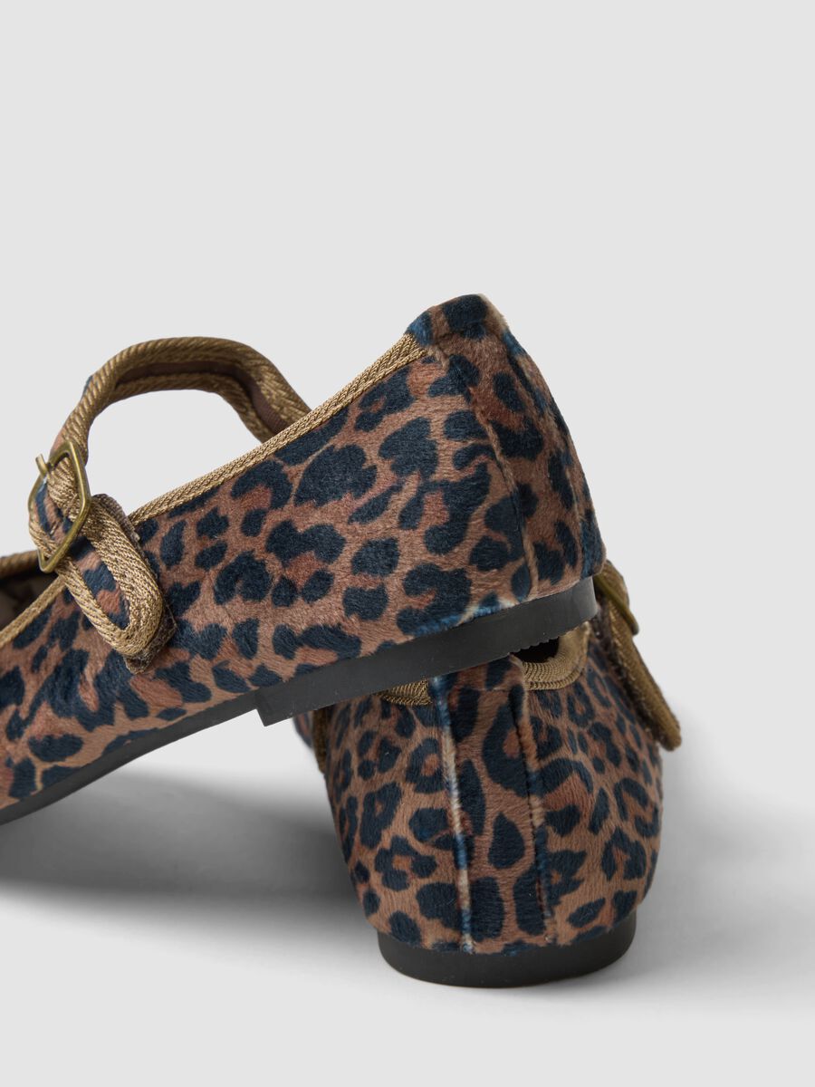 Brown animal print ballet flats with strap for girls_1