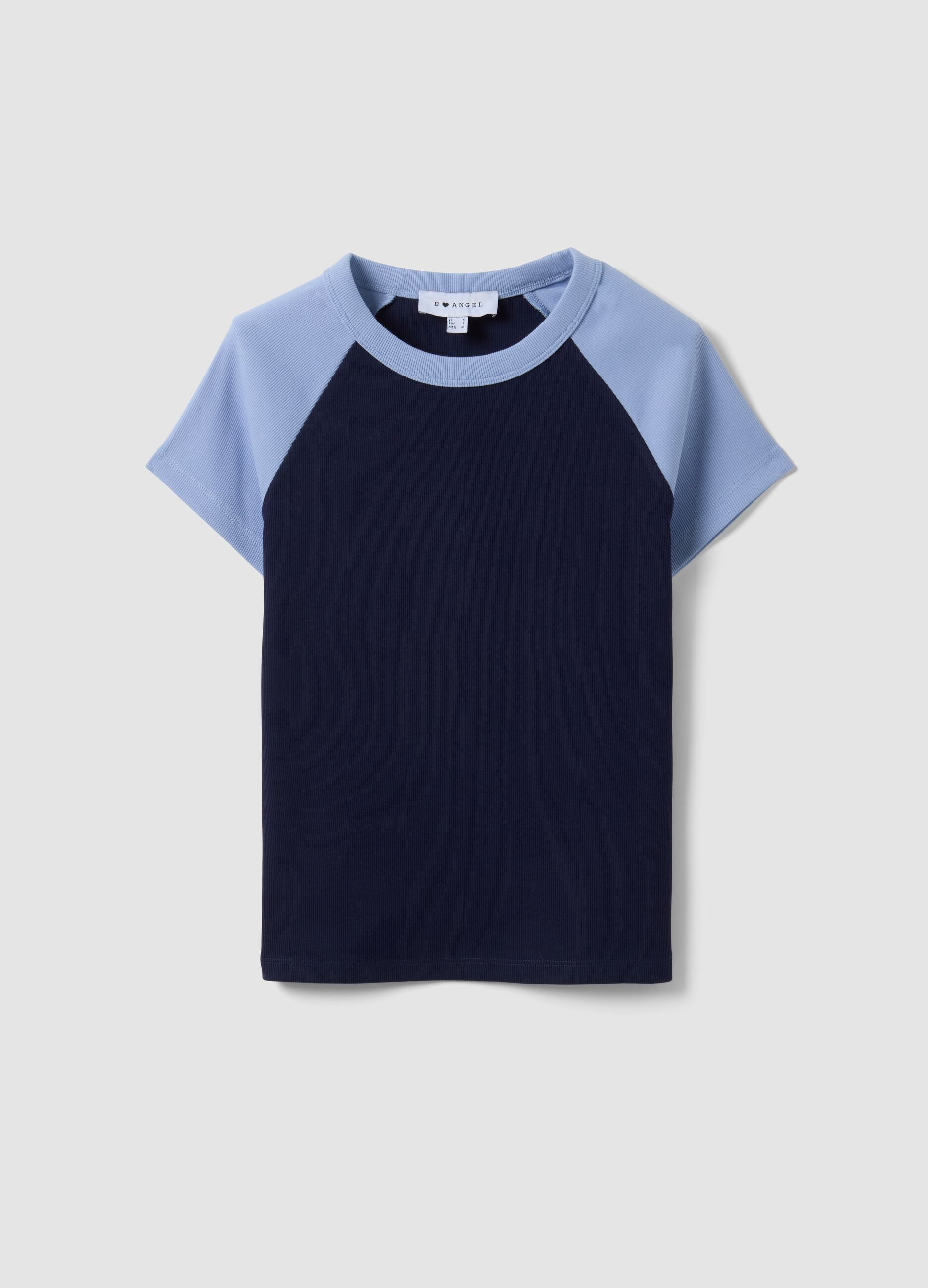 T-shirt blu in cotone elasticizzato a girocollo con maniche a contrasto