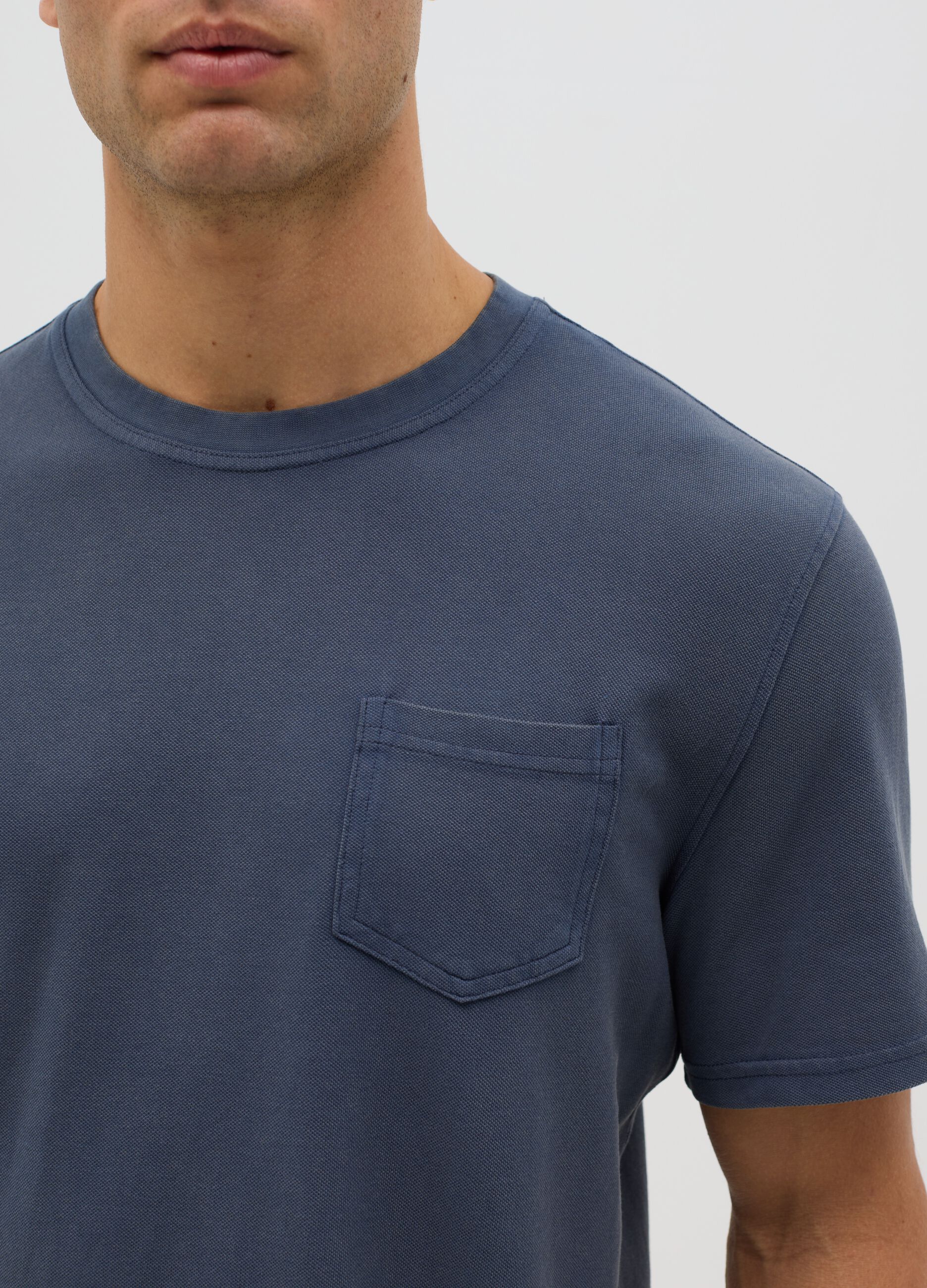 Blue cotton T-shirt with pocket