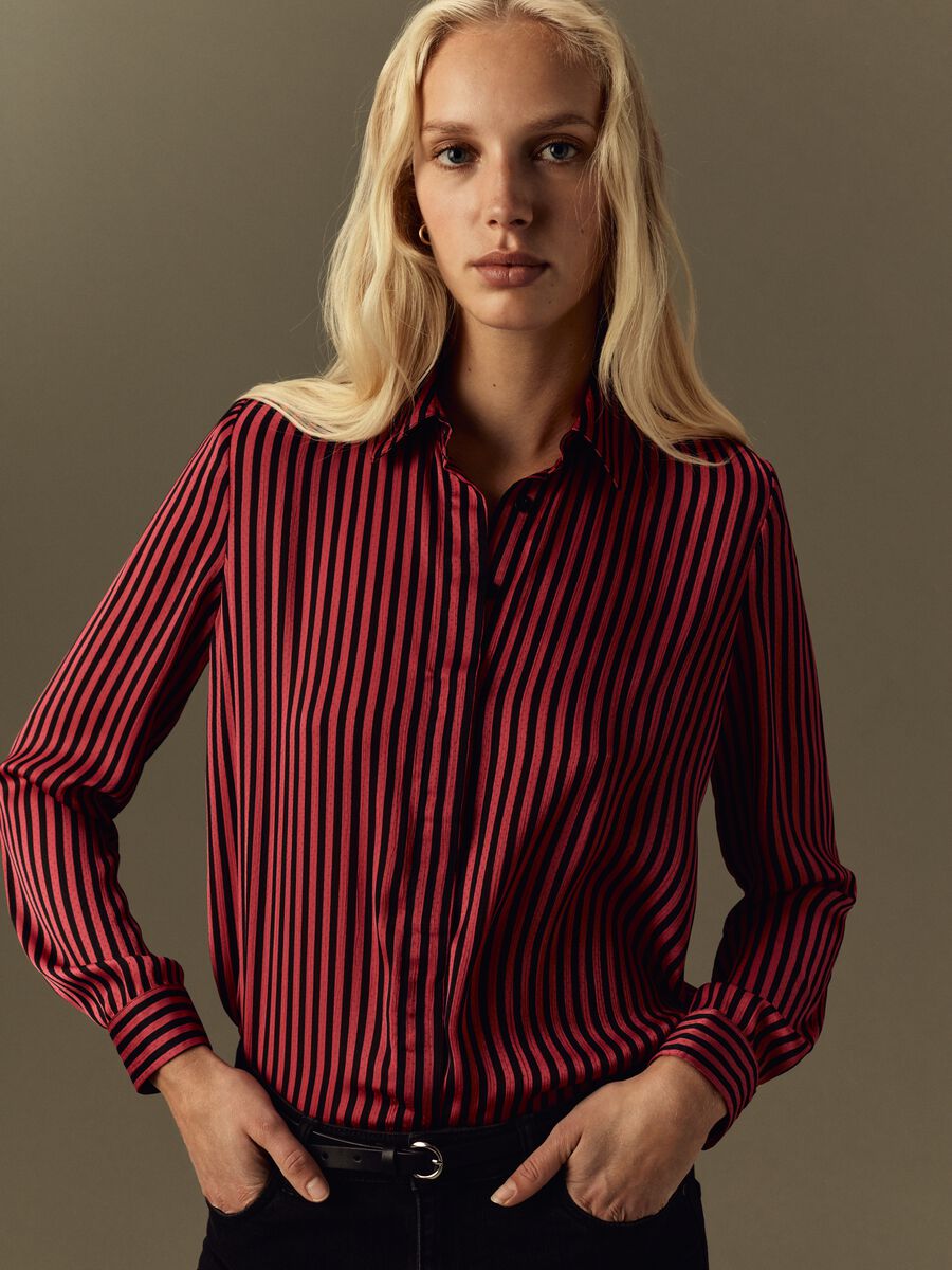 Camicia in crêpe fantasia_0