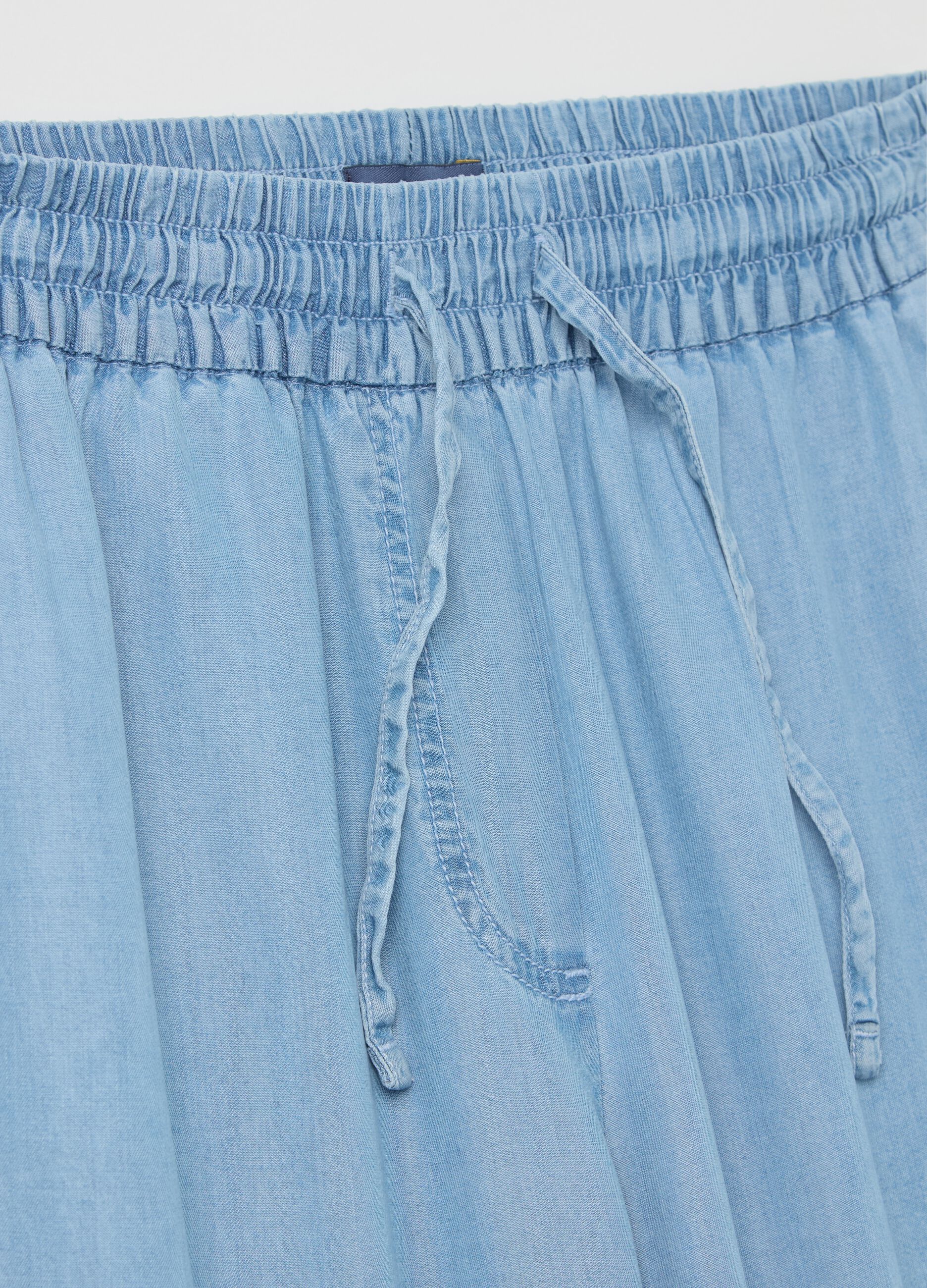 Relaxed-fit trousers in Lyocell