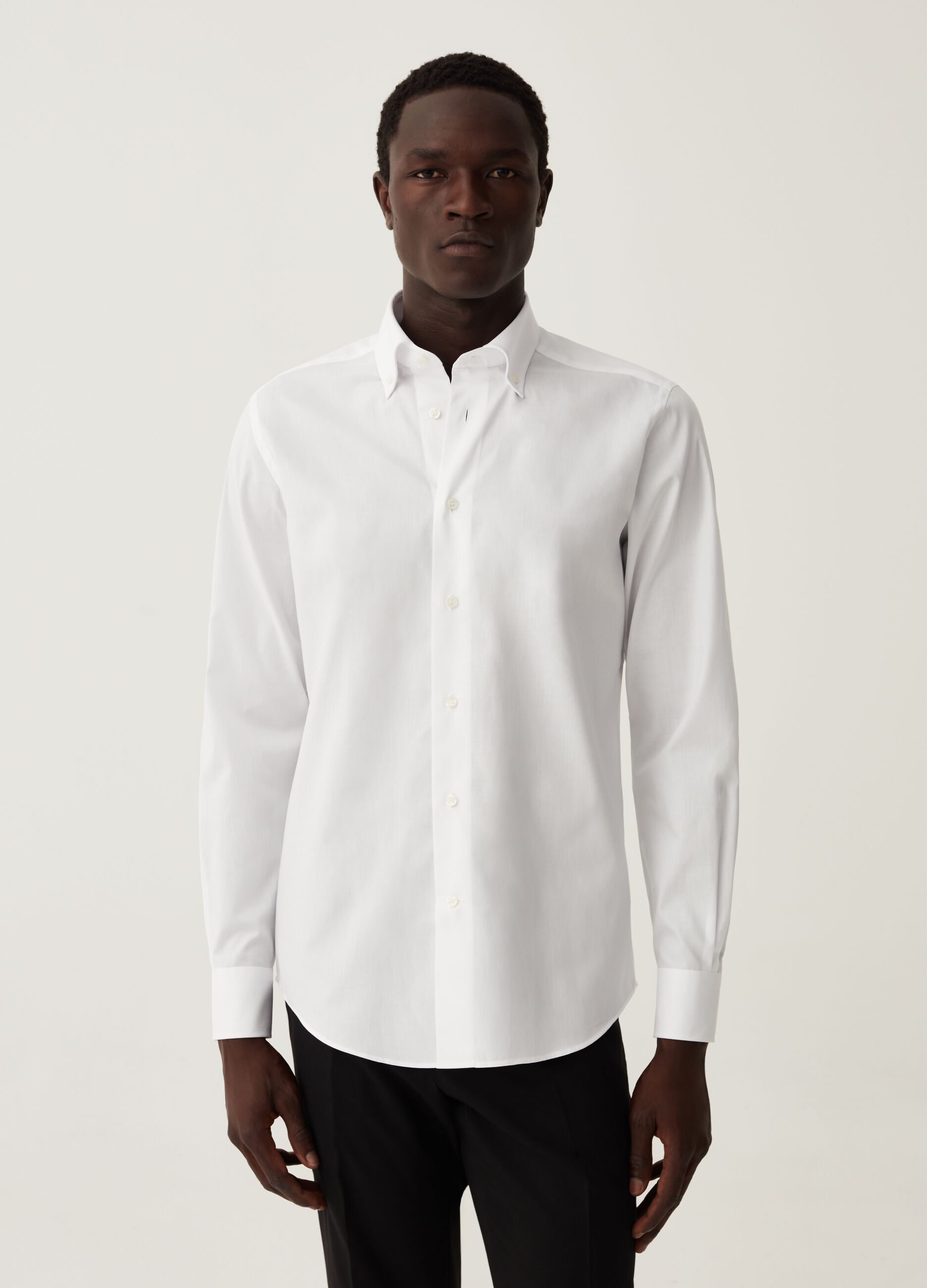 Camicia slim fit in cotone button-down