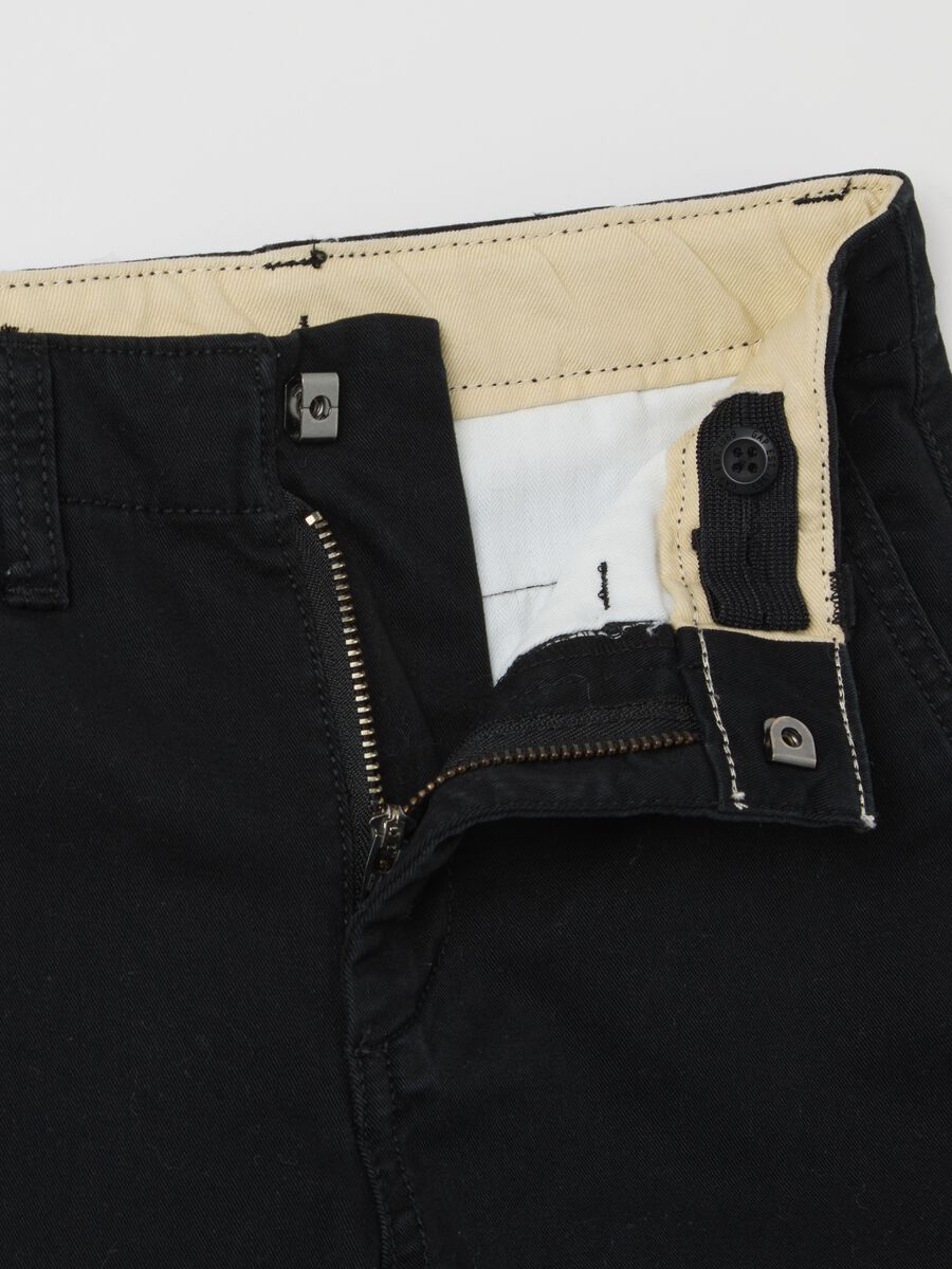 Black trousers in stretch cotton_2